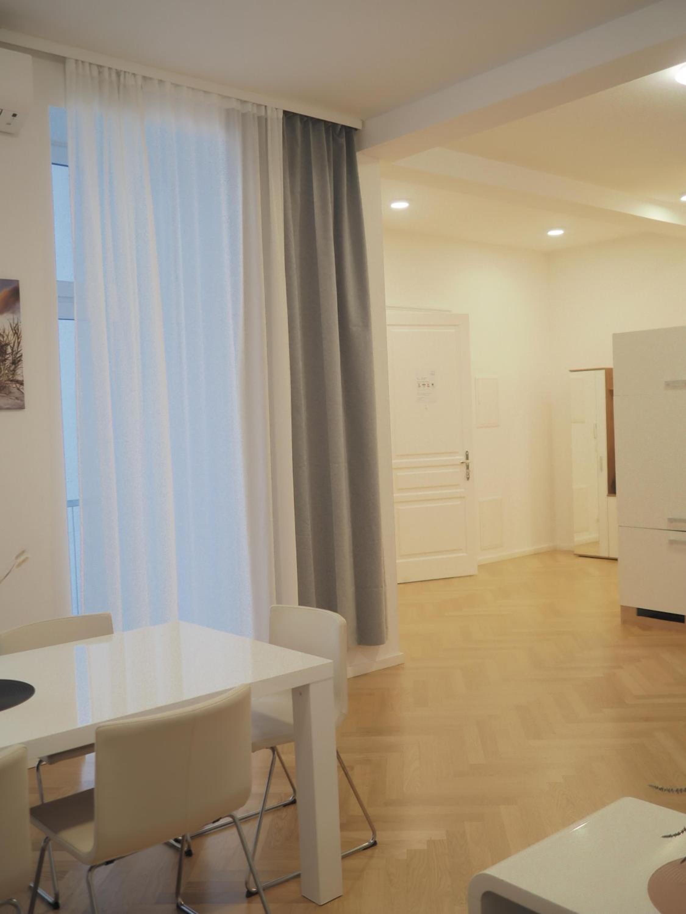 Home Sweet Home - Vienna Central