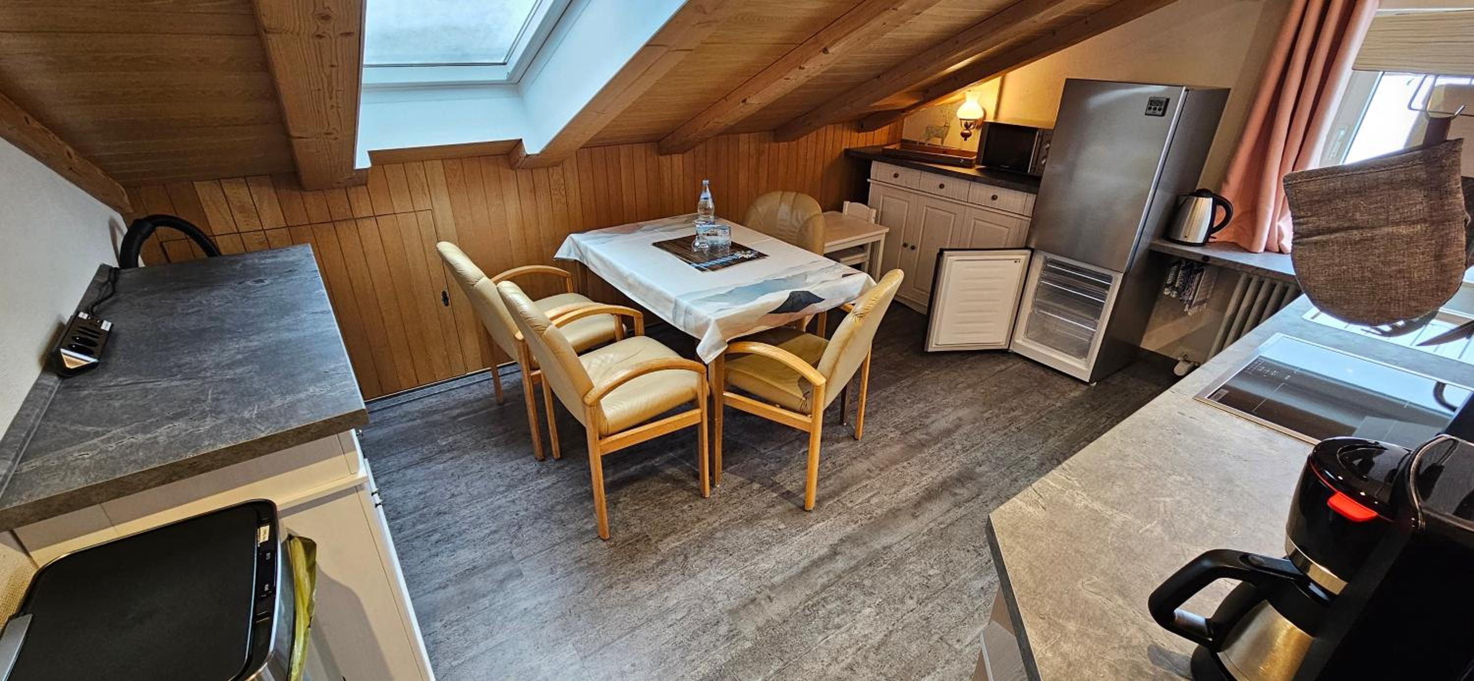 Urheim Rose - Dogfriendly