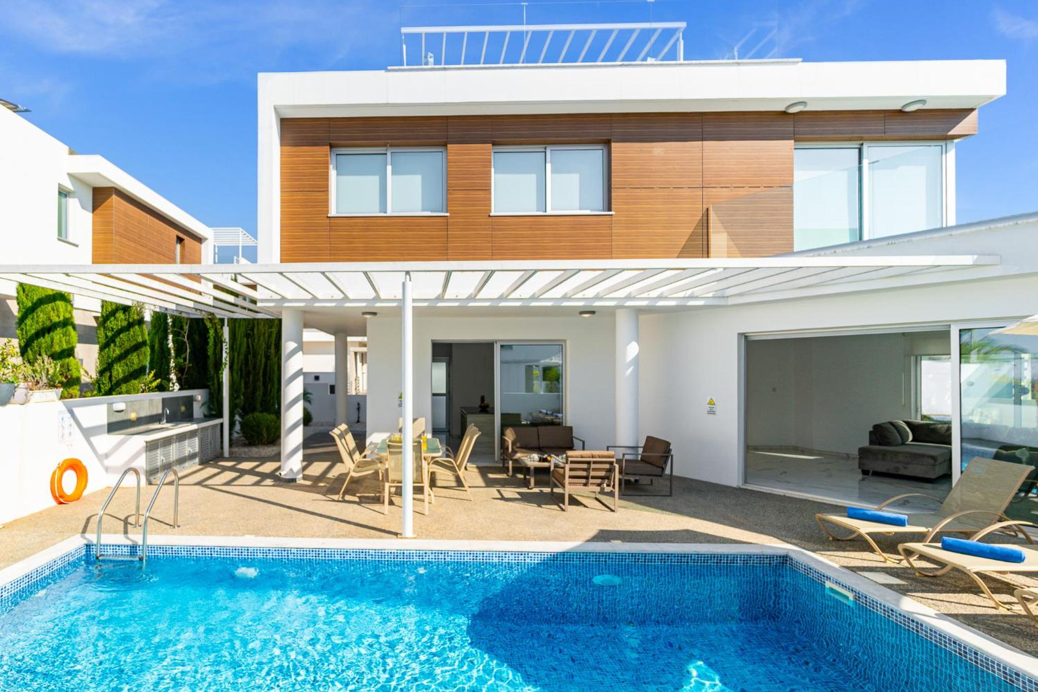 Villa Elite Blu by Ezoria Villas
