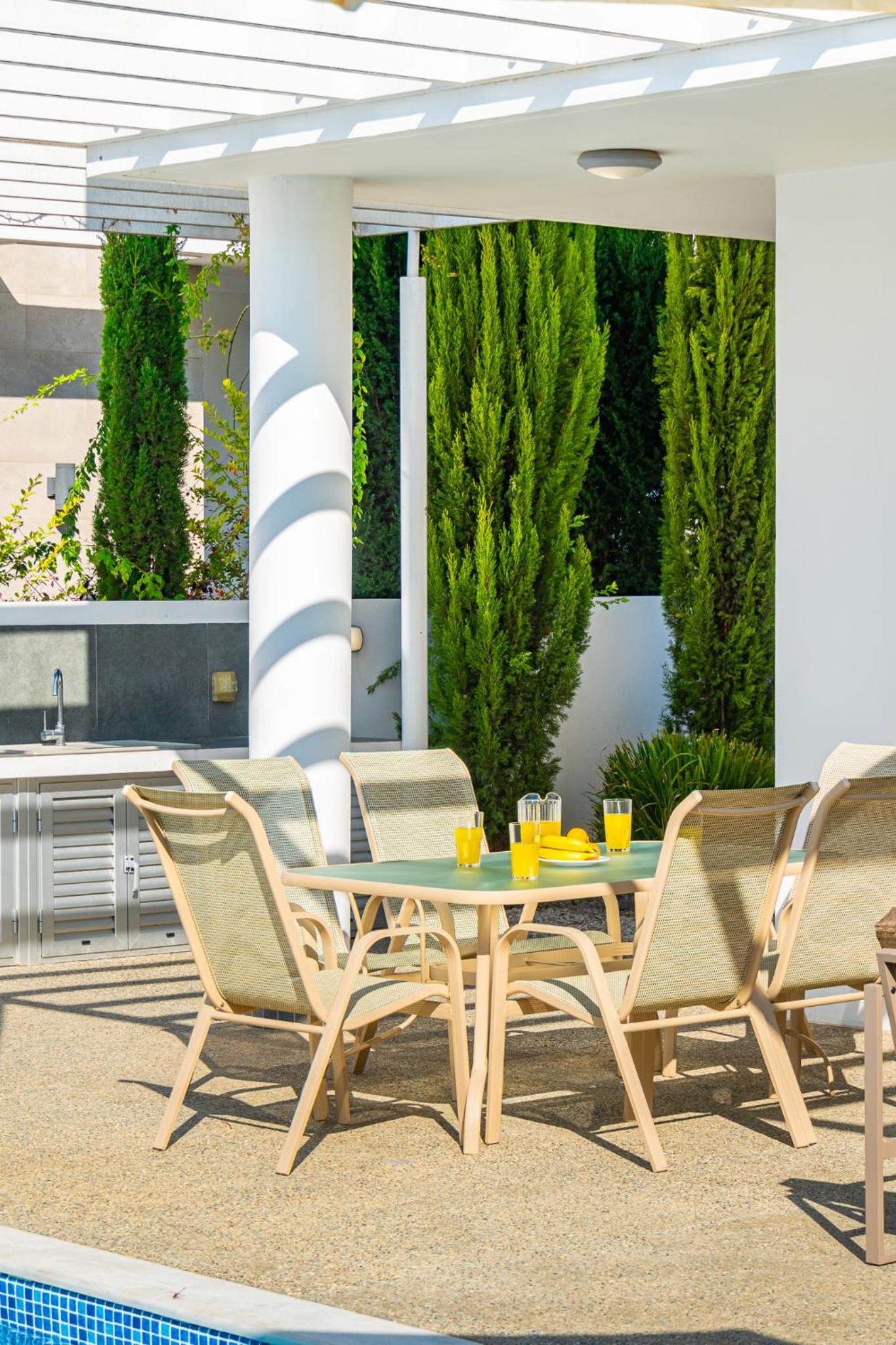 Villa Elite Blu by Ezoria Villas