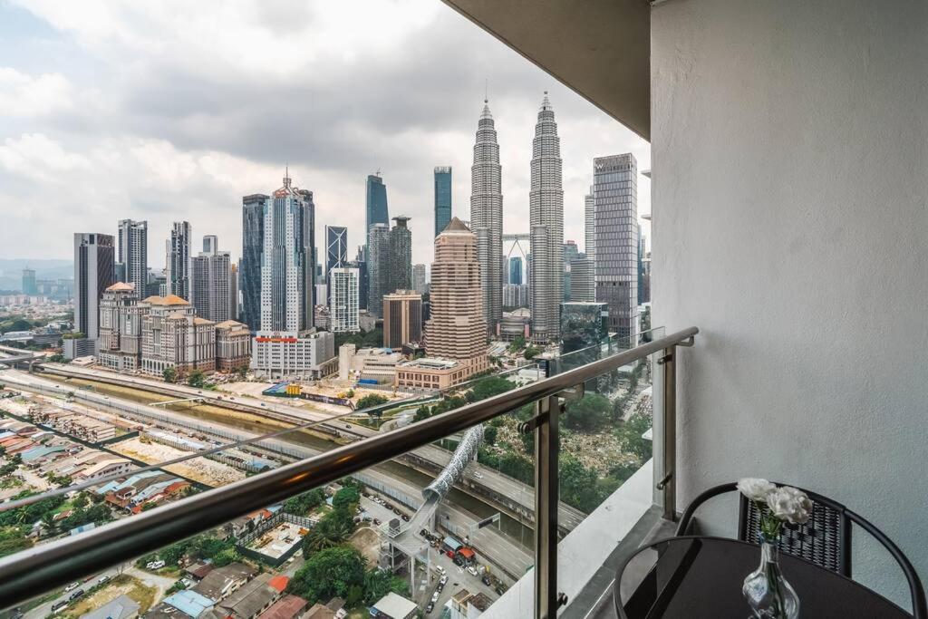 Legasi KgBharu PS4 Coway Next To KLCC & Train
