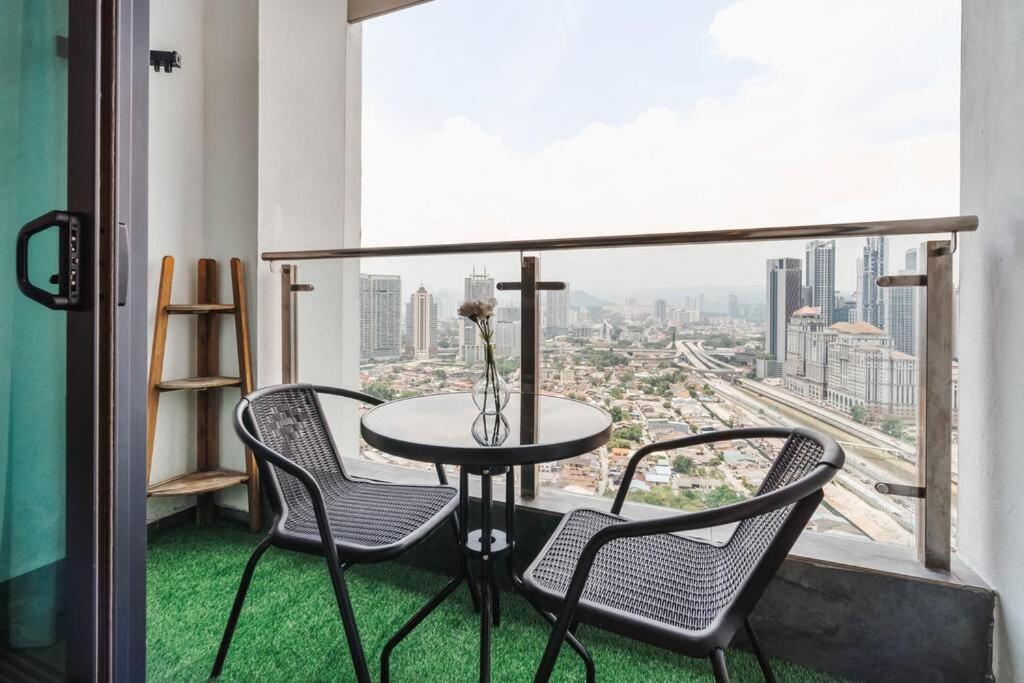 Legasi KgBharu PS4 Coway Next To KLCC & Train