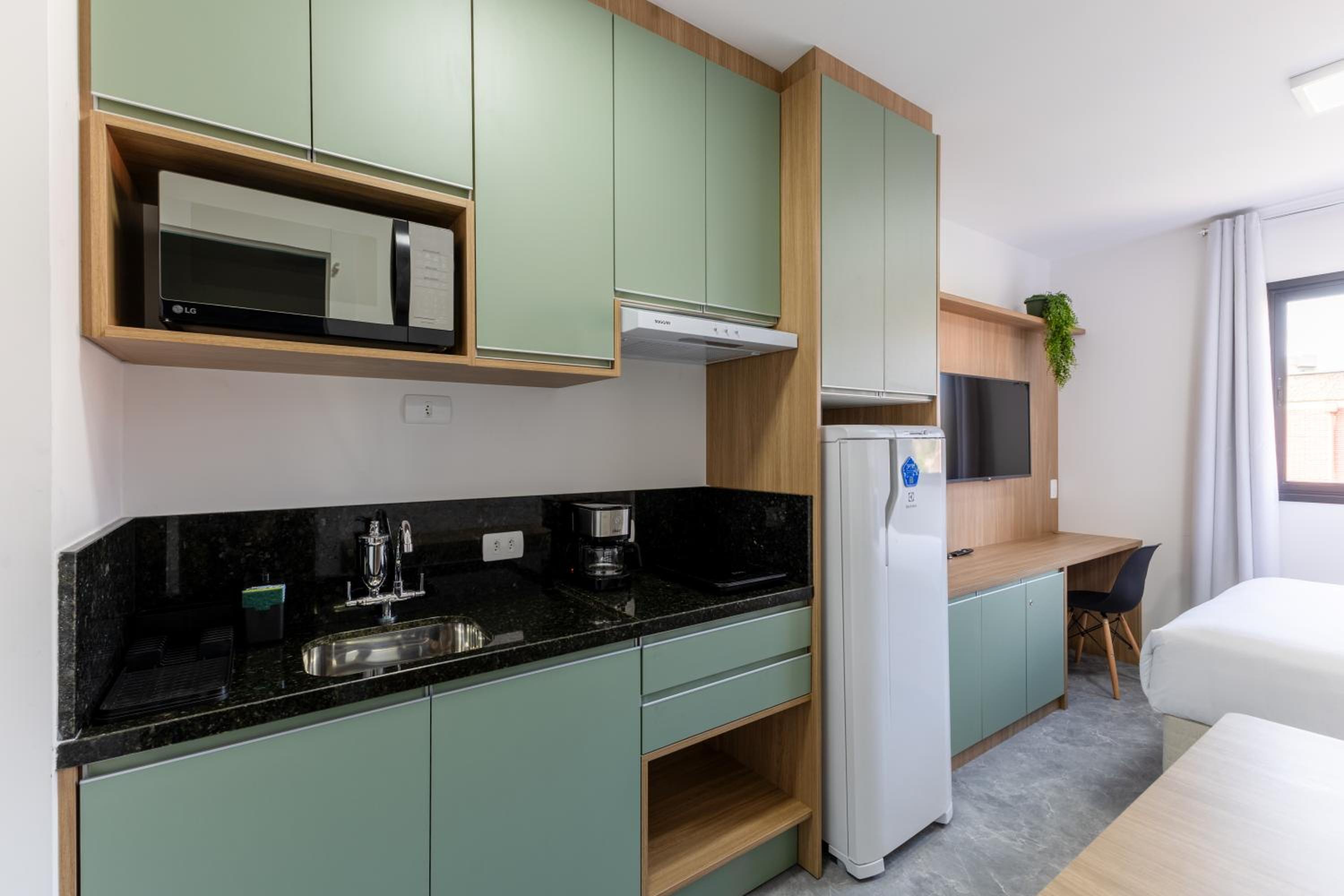 Roomo Curitiba One House Residencial