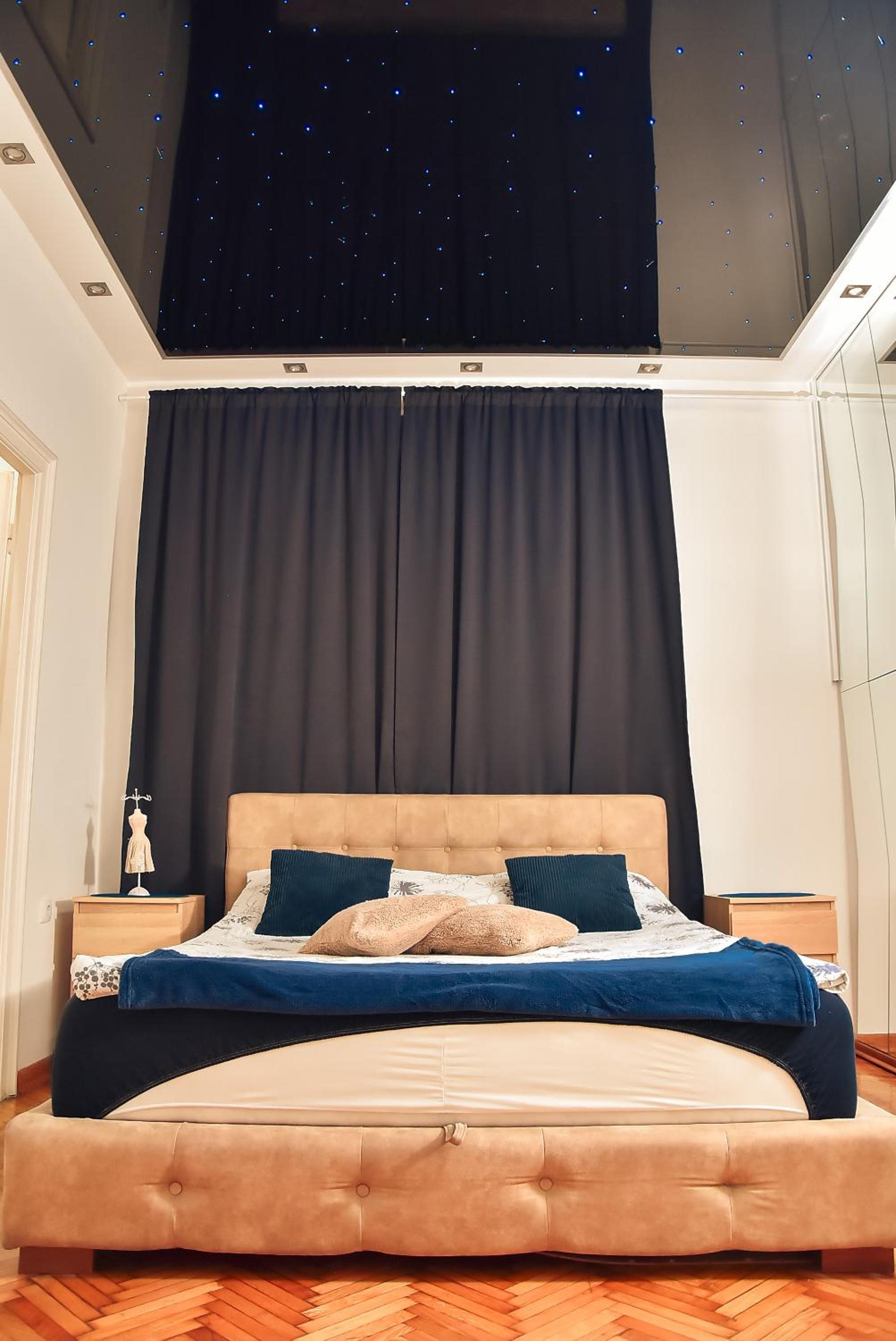 Hedonist-Belgrade Central Nest