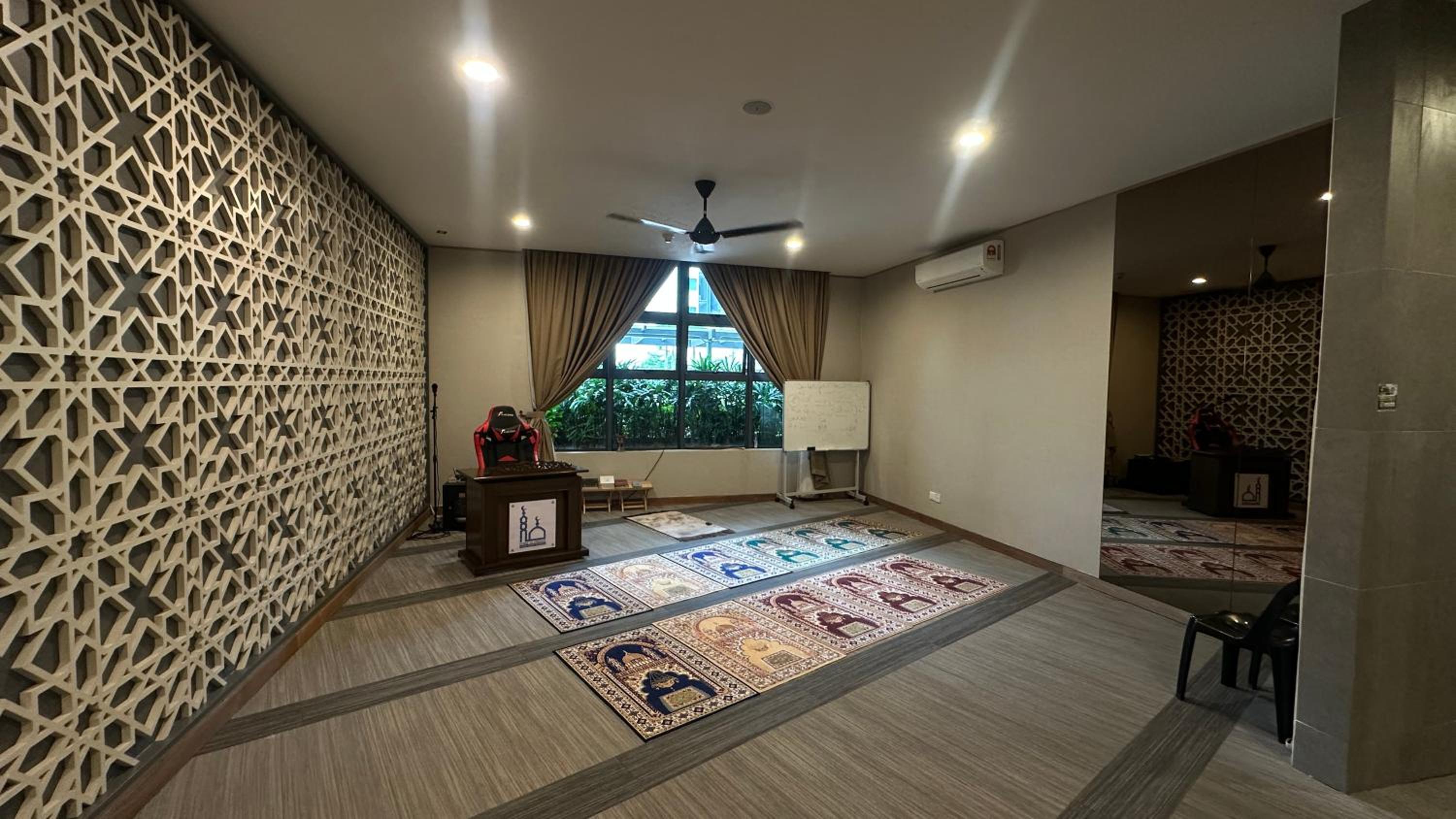 Datum Jelatek Superb Suite KL By LH