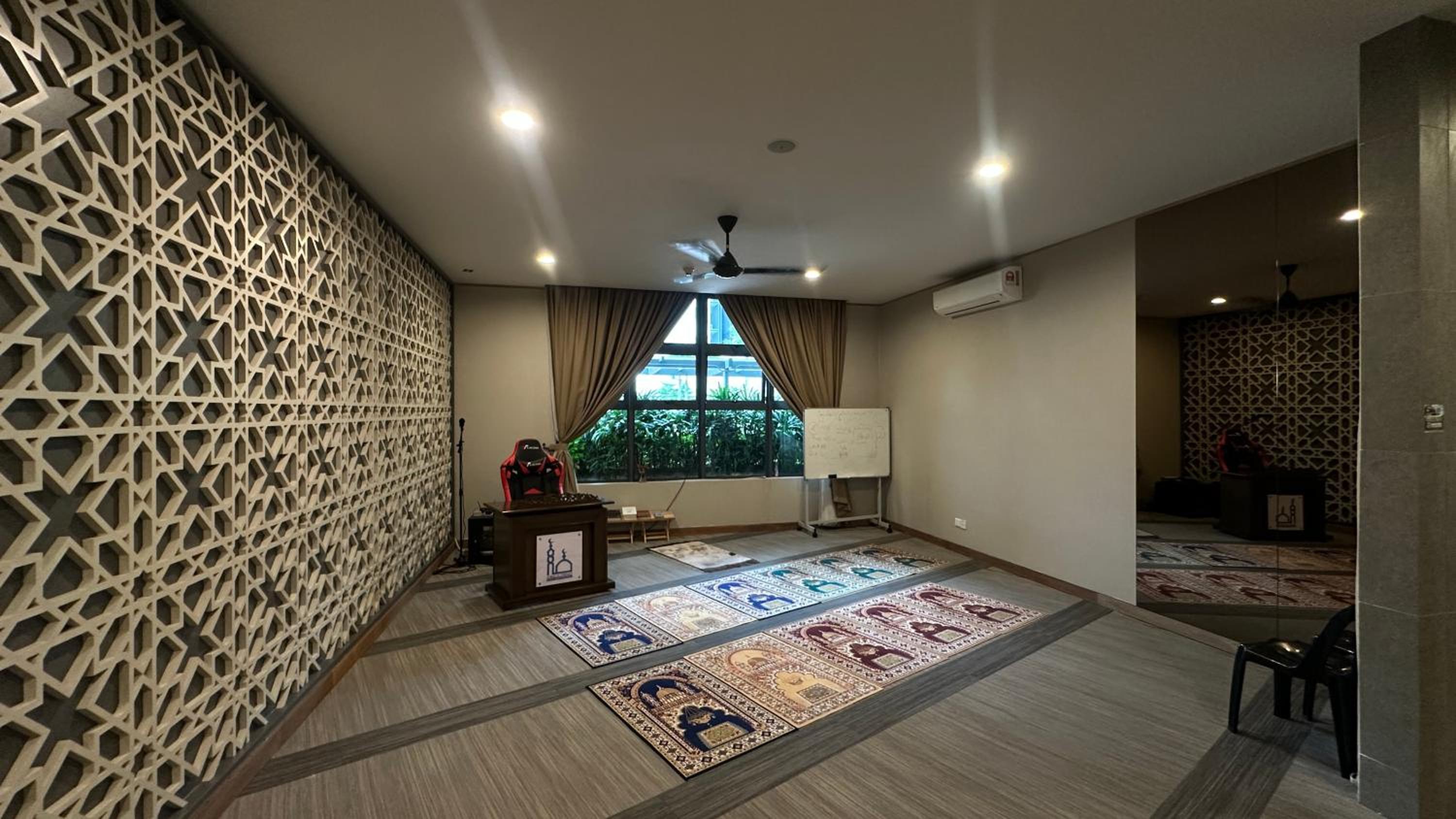 Datum Jelatek Superb Suite KL By LH