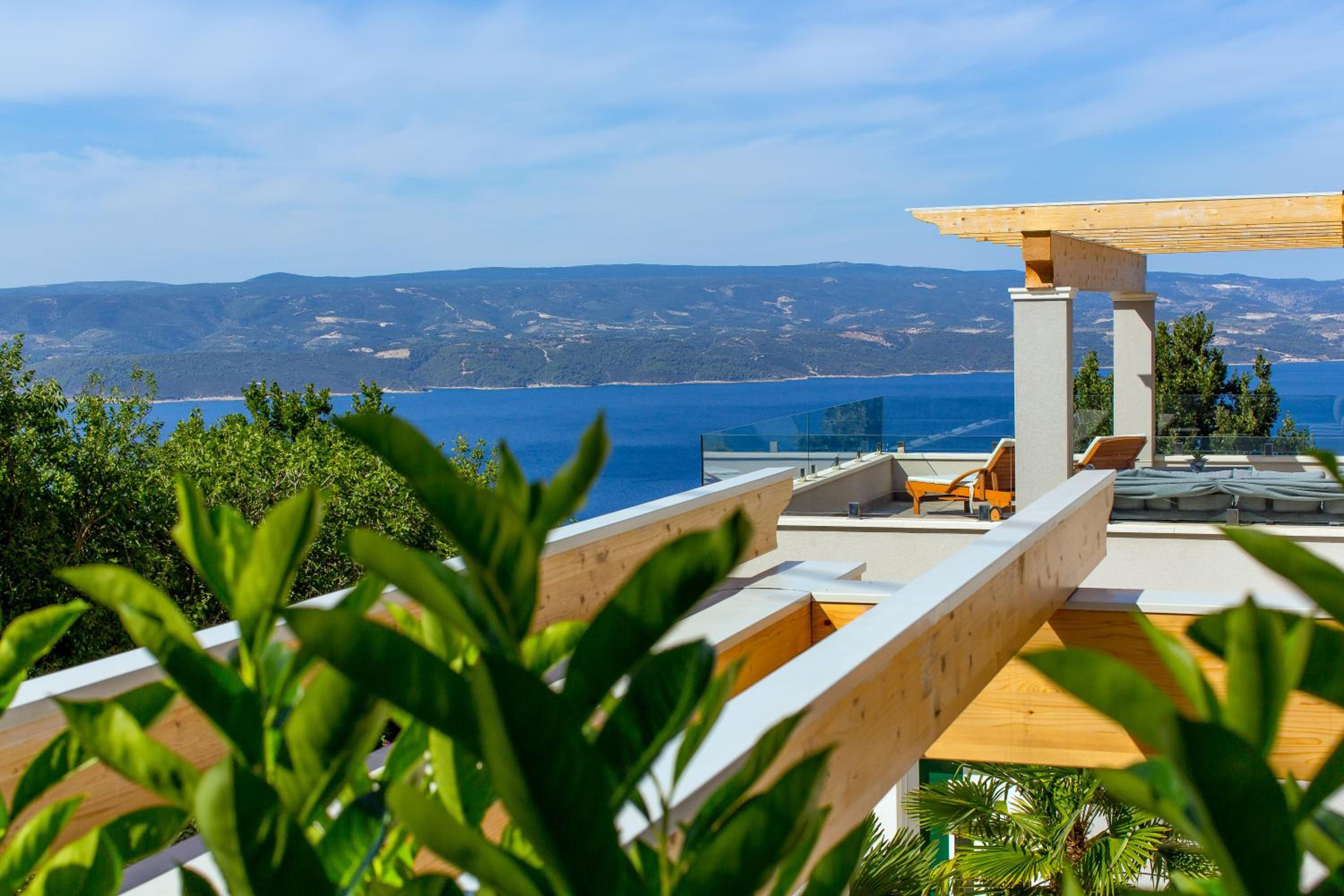 Villa Majestic Vista - Private Pool view 3