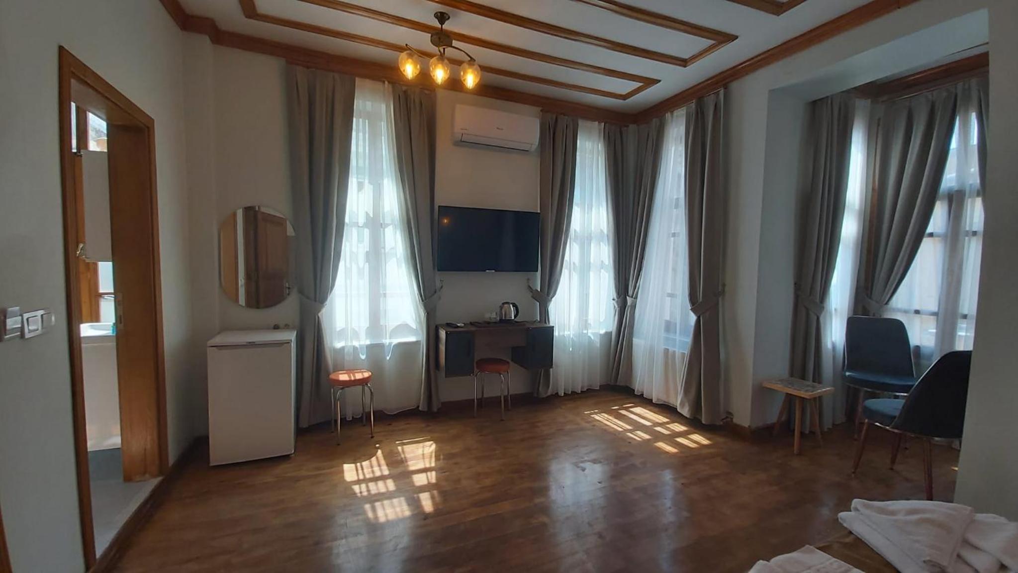Fevzi Pasa Suite