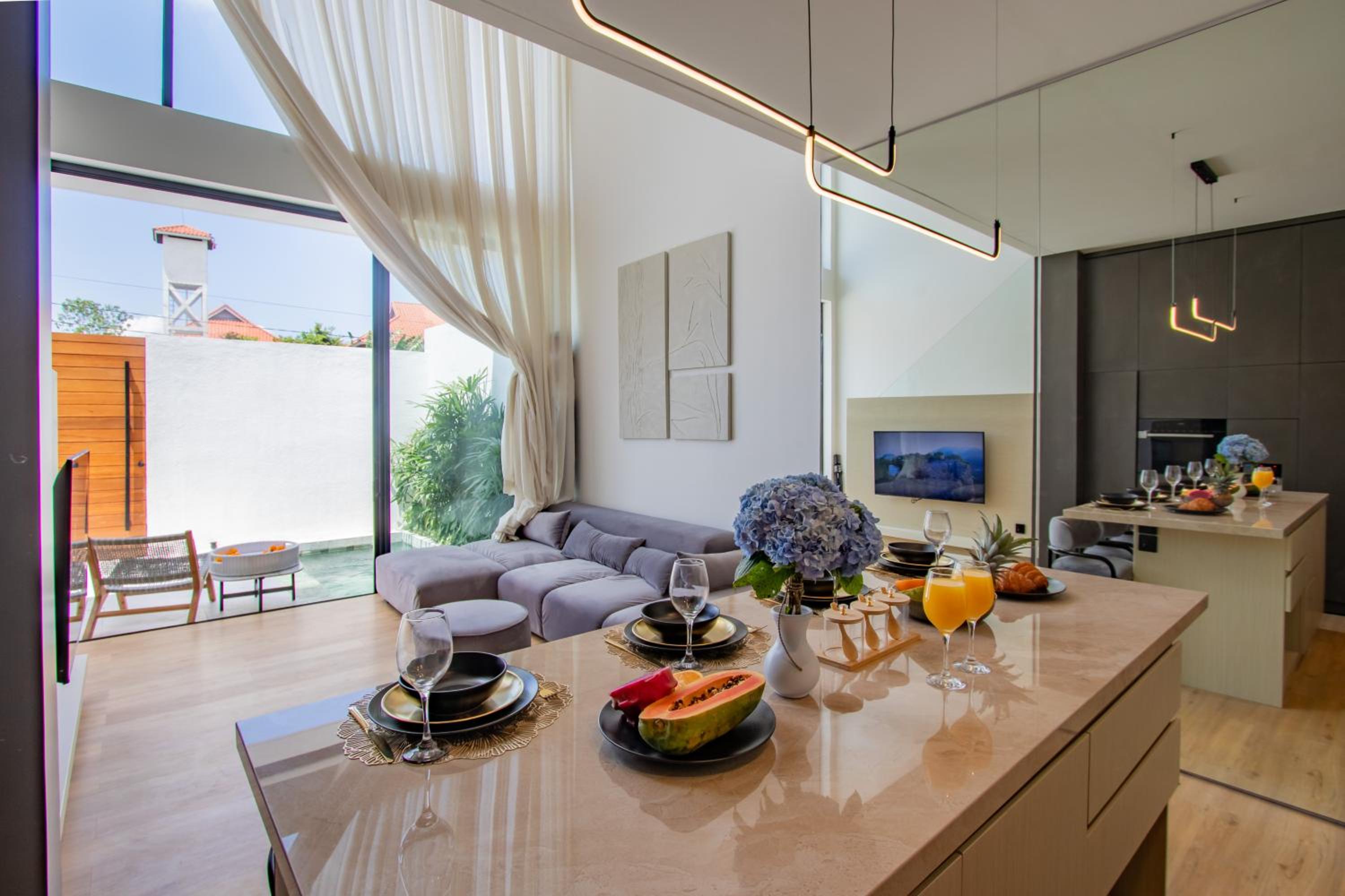 Hotel Stylish 2-Bedroom Villa with a Generous Pool in a Secluded Setting - Image 1