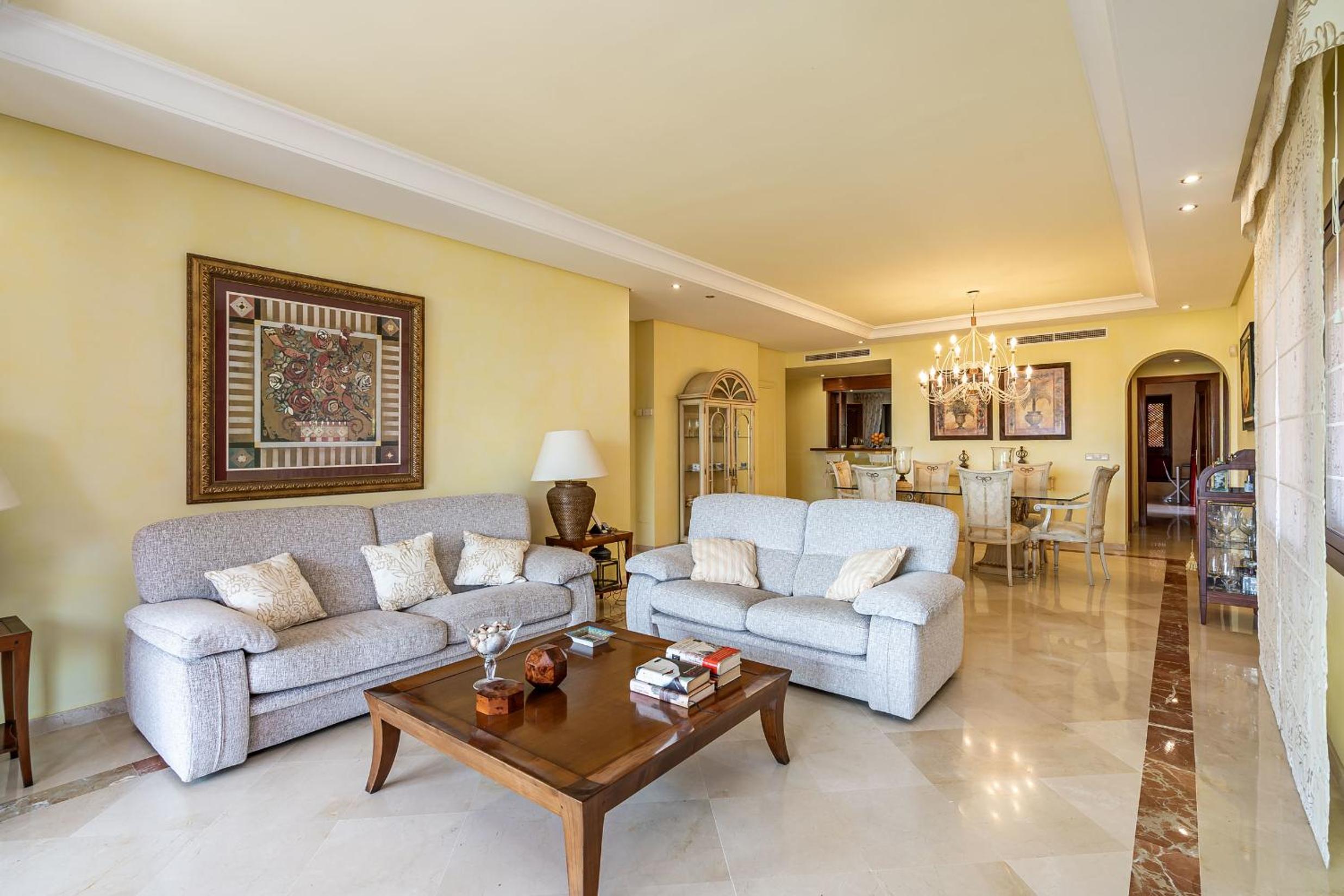 Apartamento bajo en complejo lujoso