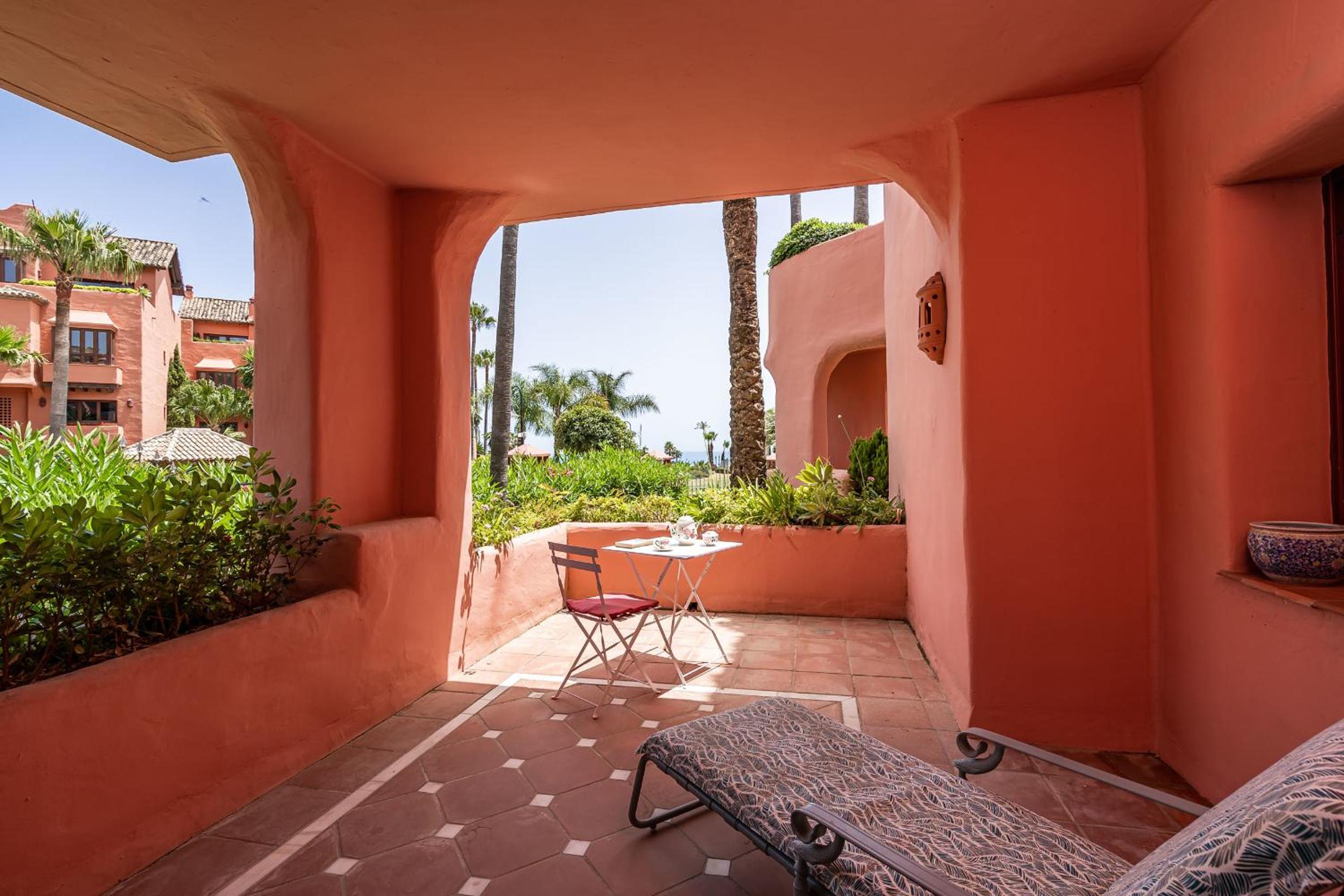 Apartamento bajo en complejo lujoso