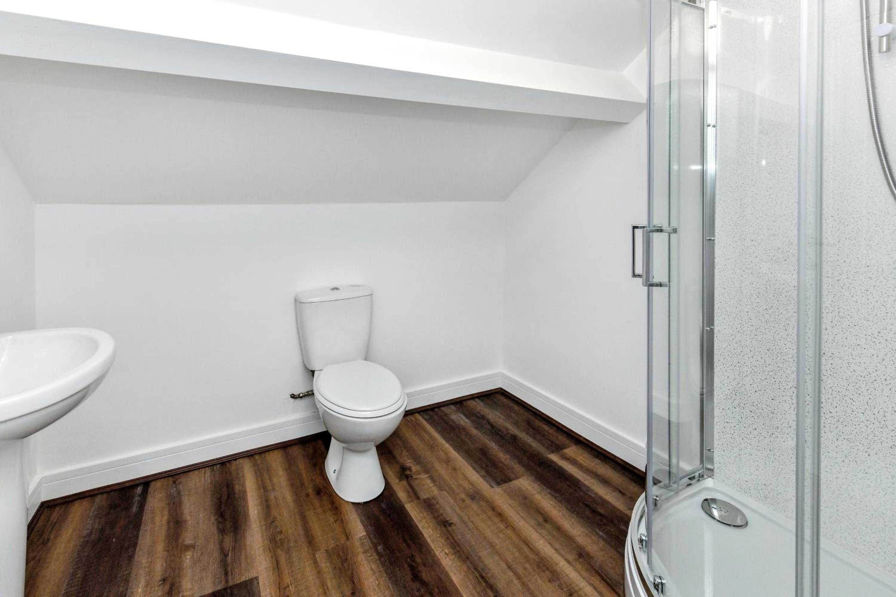Church Street Flat 12 - Minimalist Studio in Basford view 5