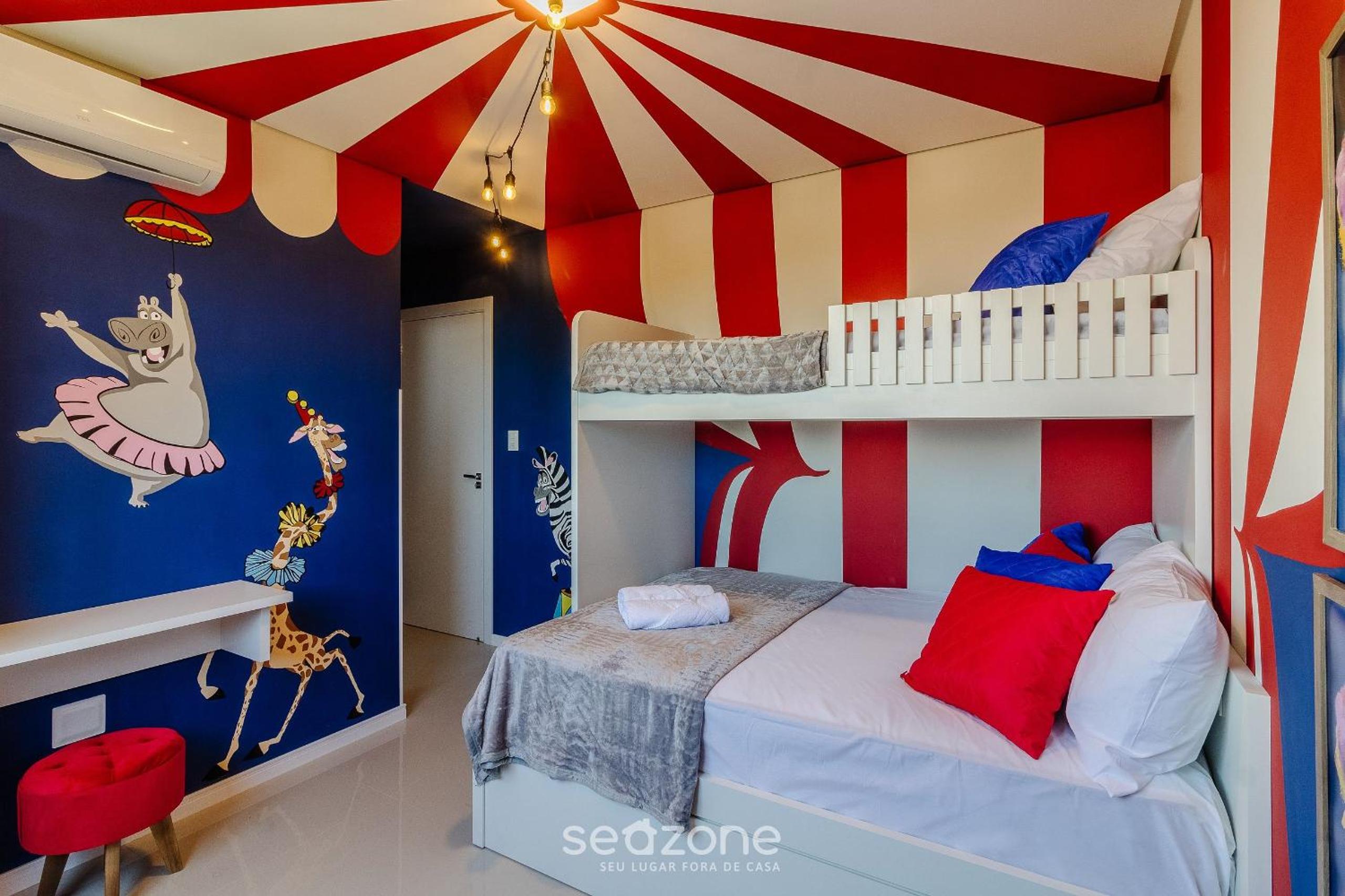 OBP - Modern Condo 600 m from the Beach