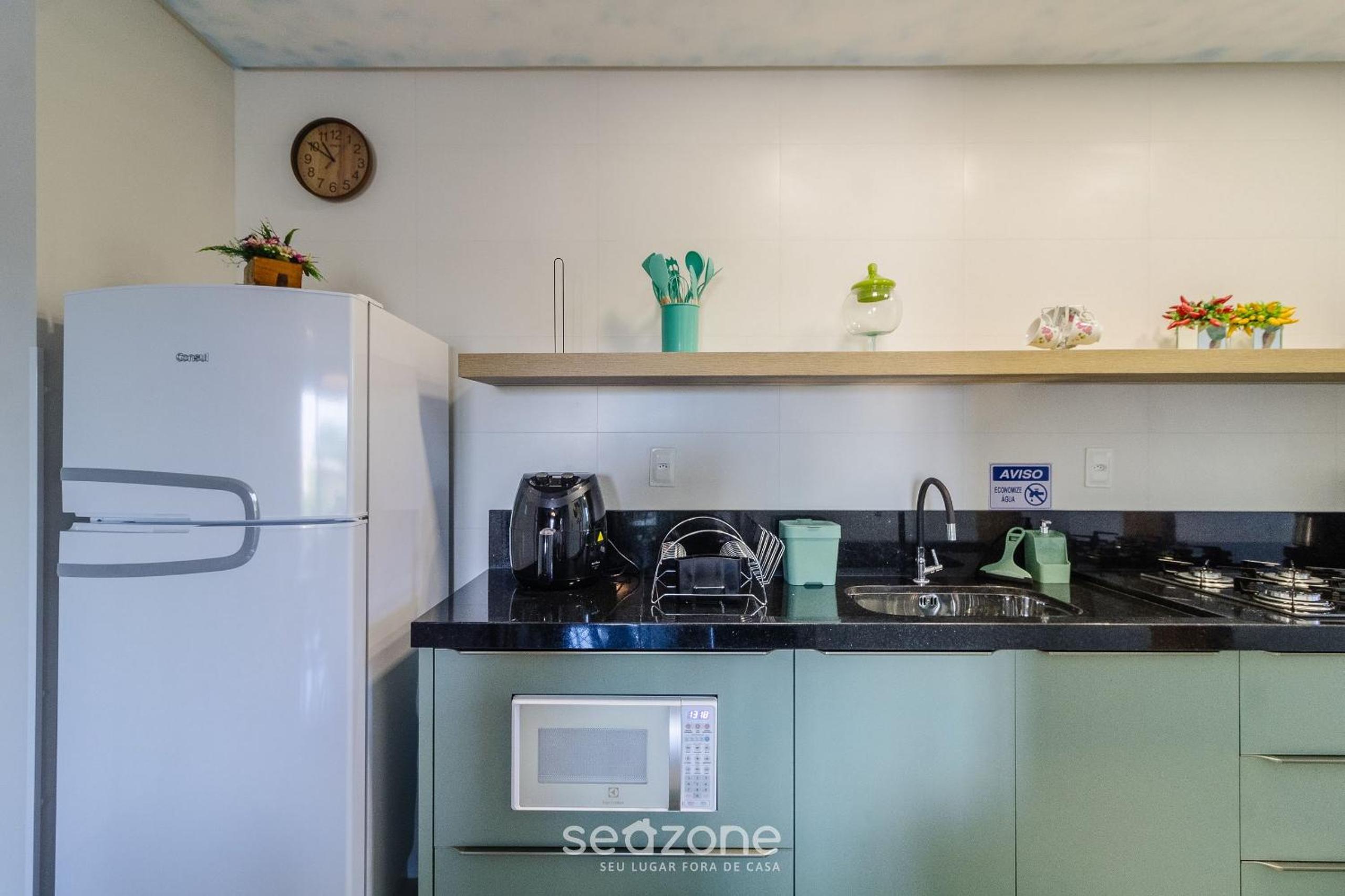 OBP - Modern Condo 600 m from the Beach