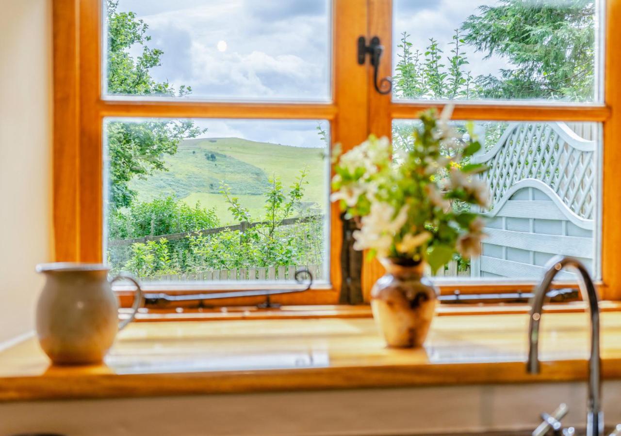 2 Bed in Crugybar oc-t29740 view 4