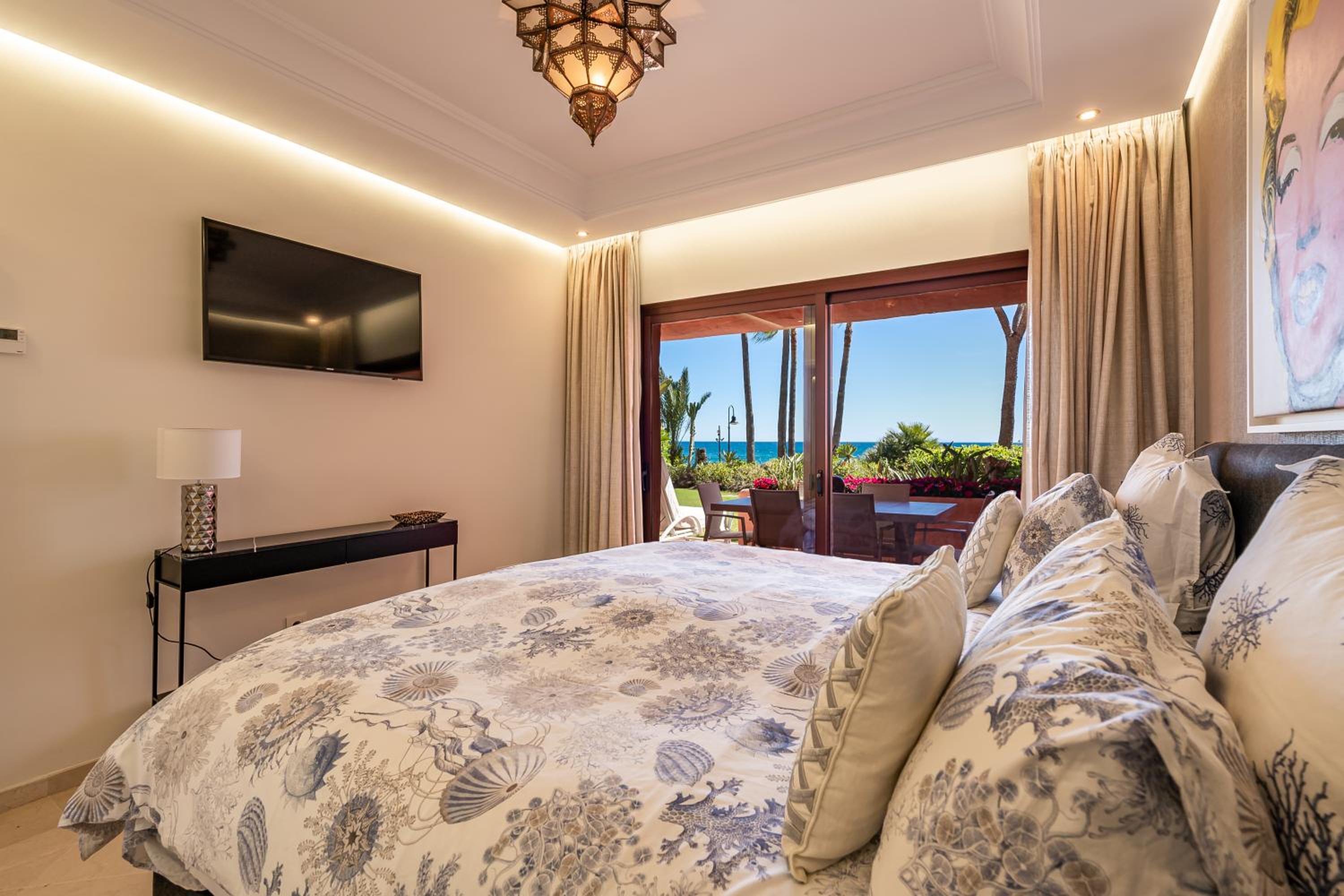 Frontline luxury ground floor apartment