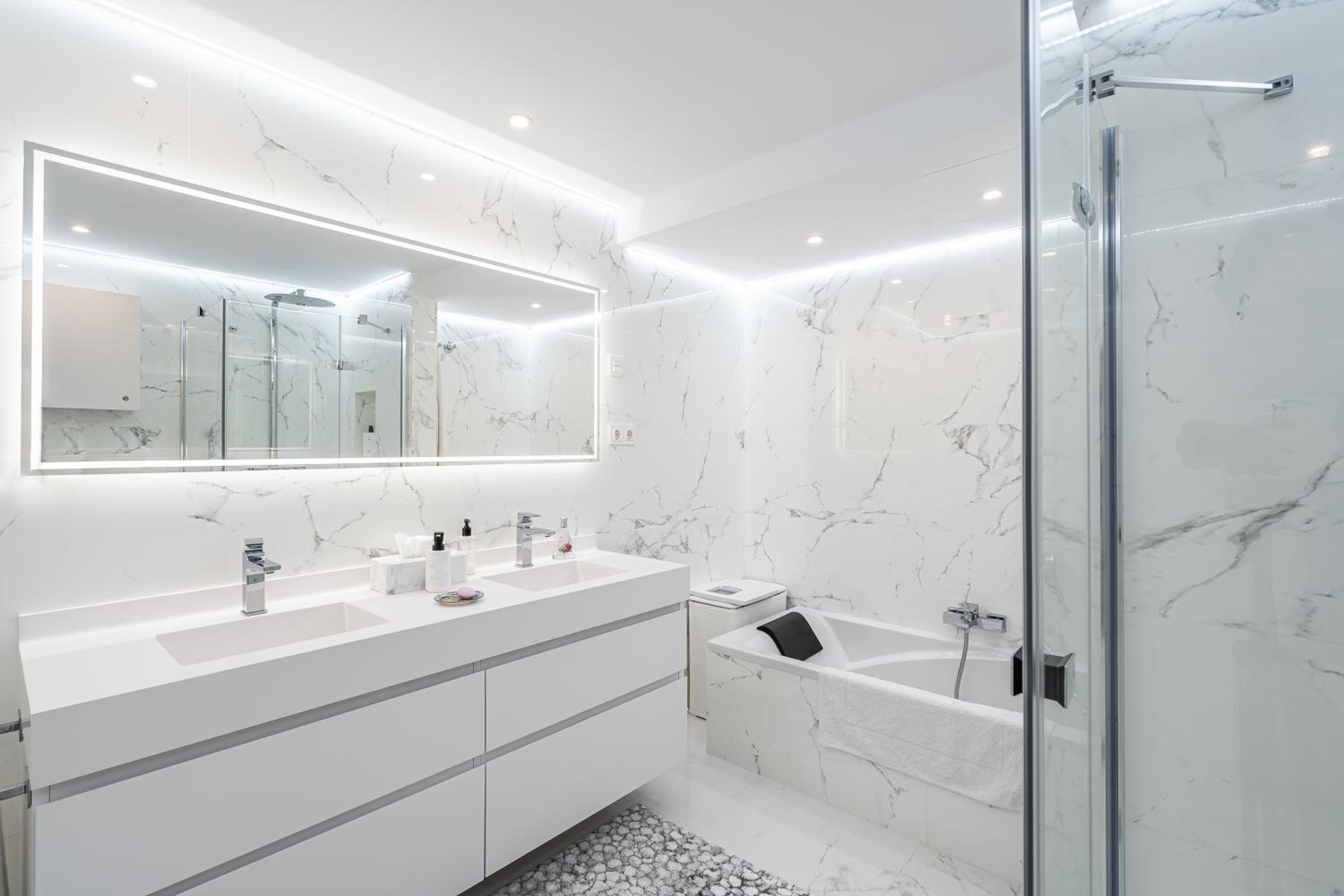 Frontline luxury ground floor apartment