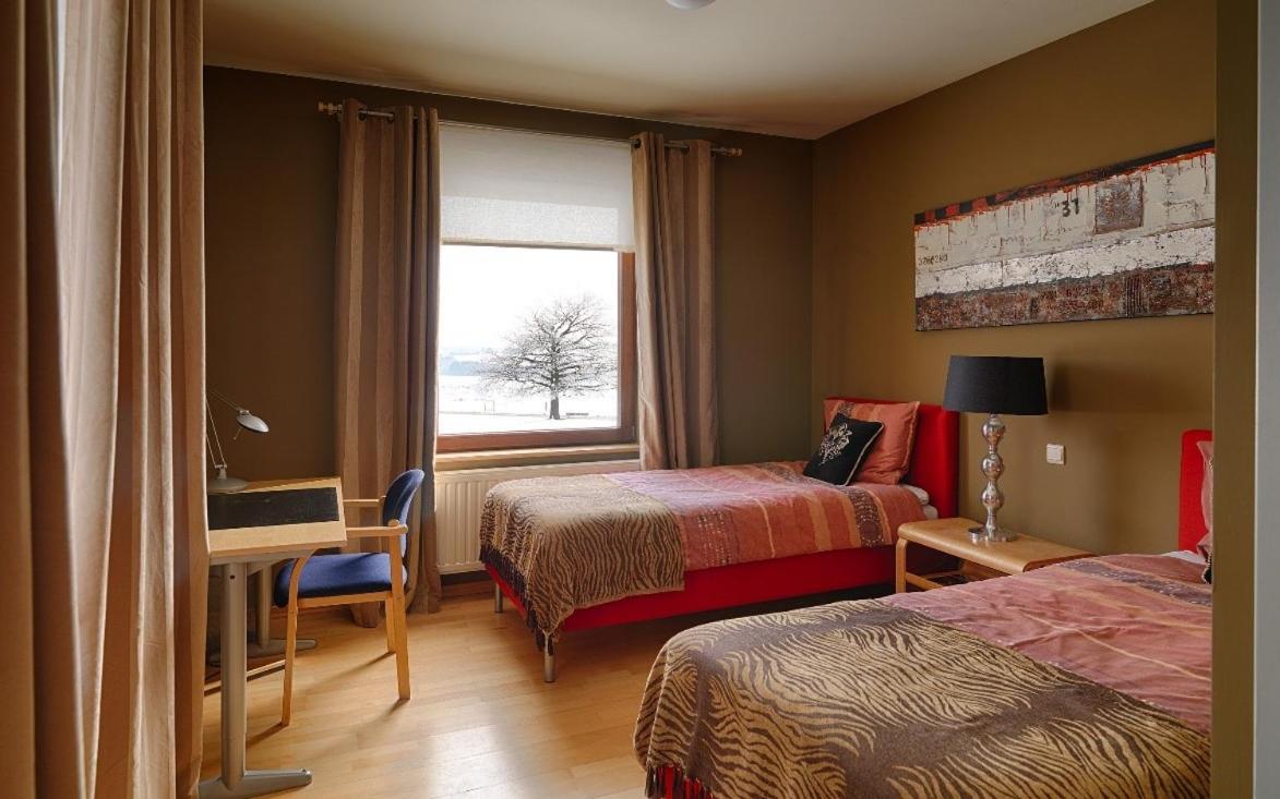 2 huizen voor 60 personen - Hubermont