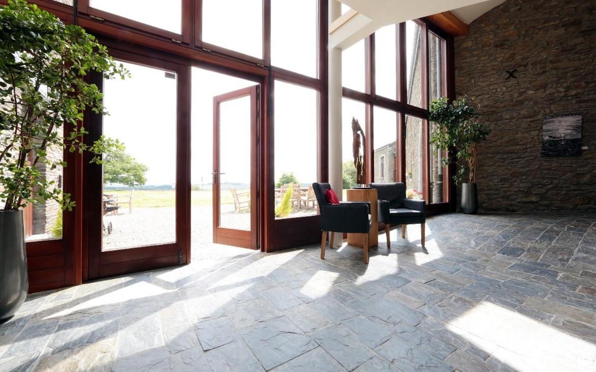2 huizen voor 60 personen - Hubermont