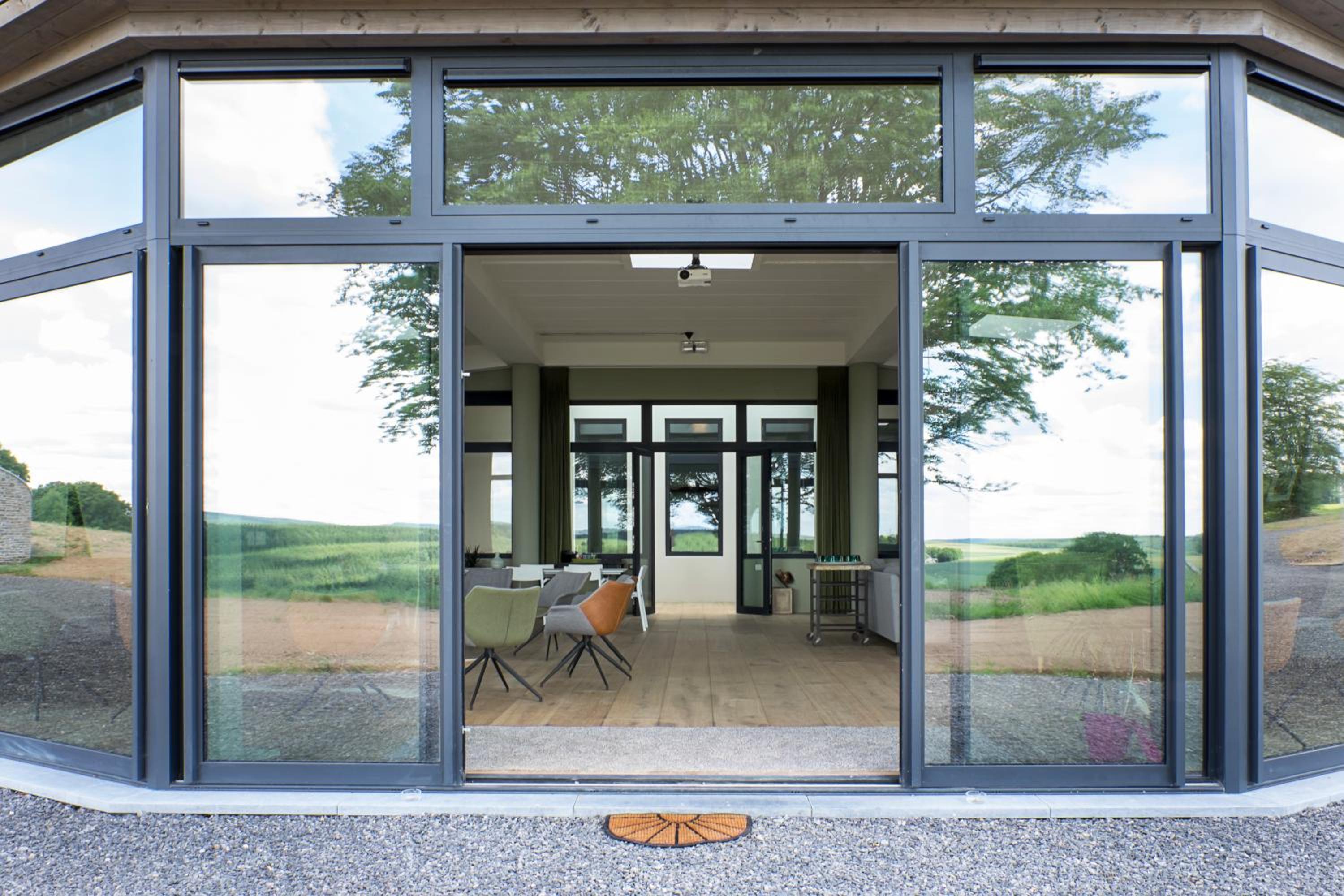 2 huizen voor 60 personen - Hubermont