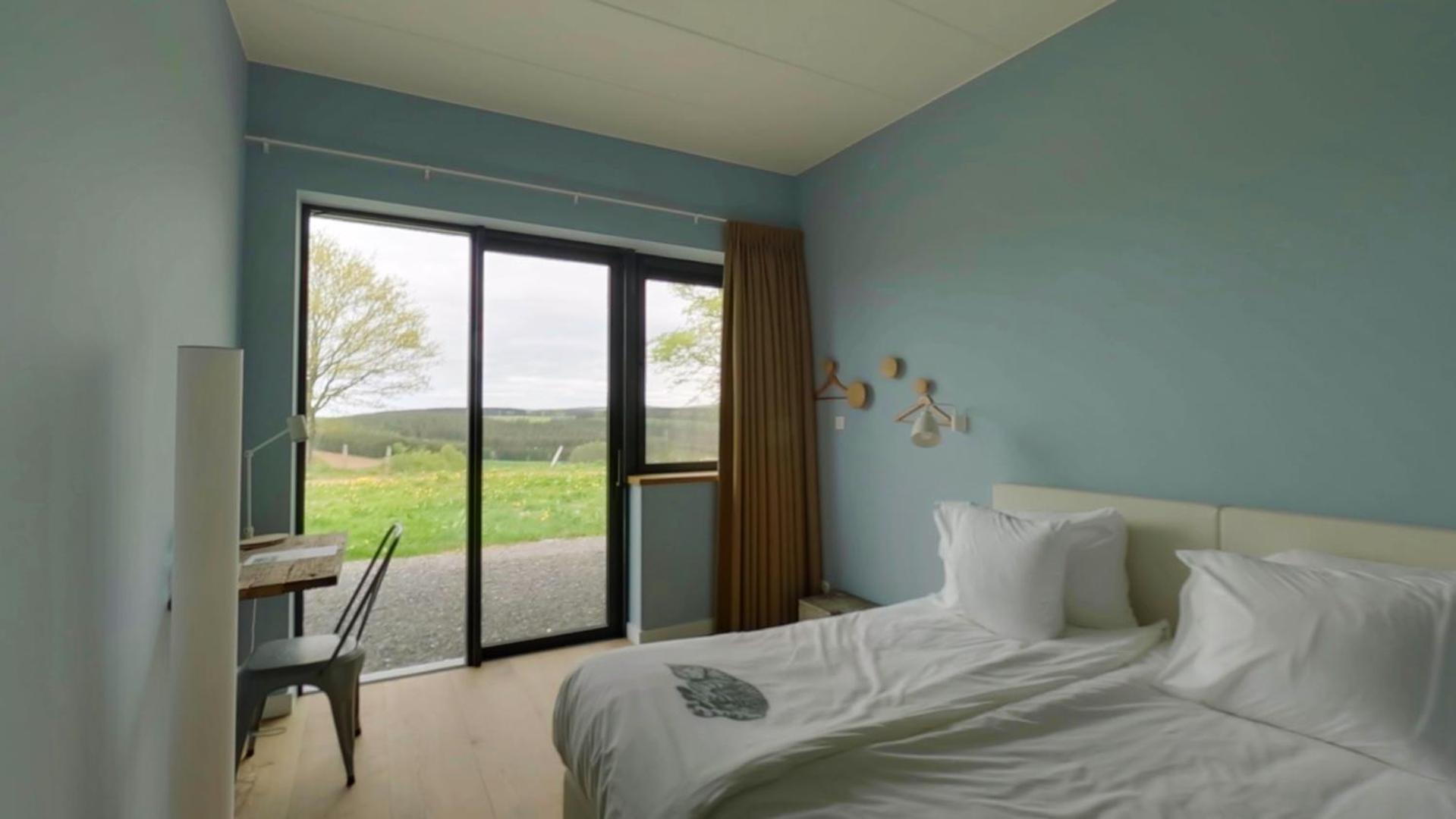 2 huizen voor 60 personen - Hubermont