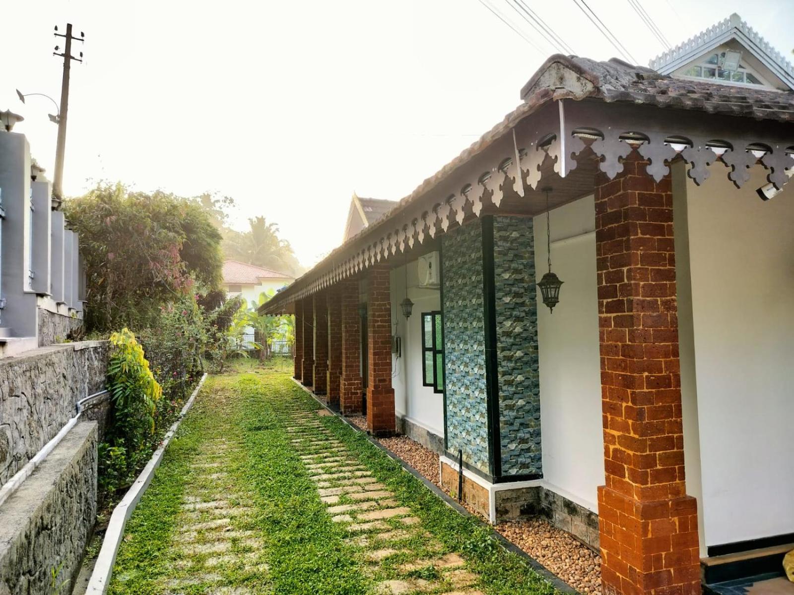 Thomaskuttys Farmhouse Homestay