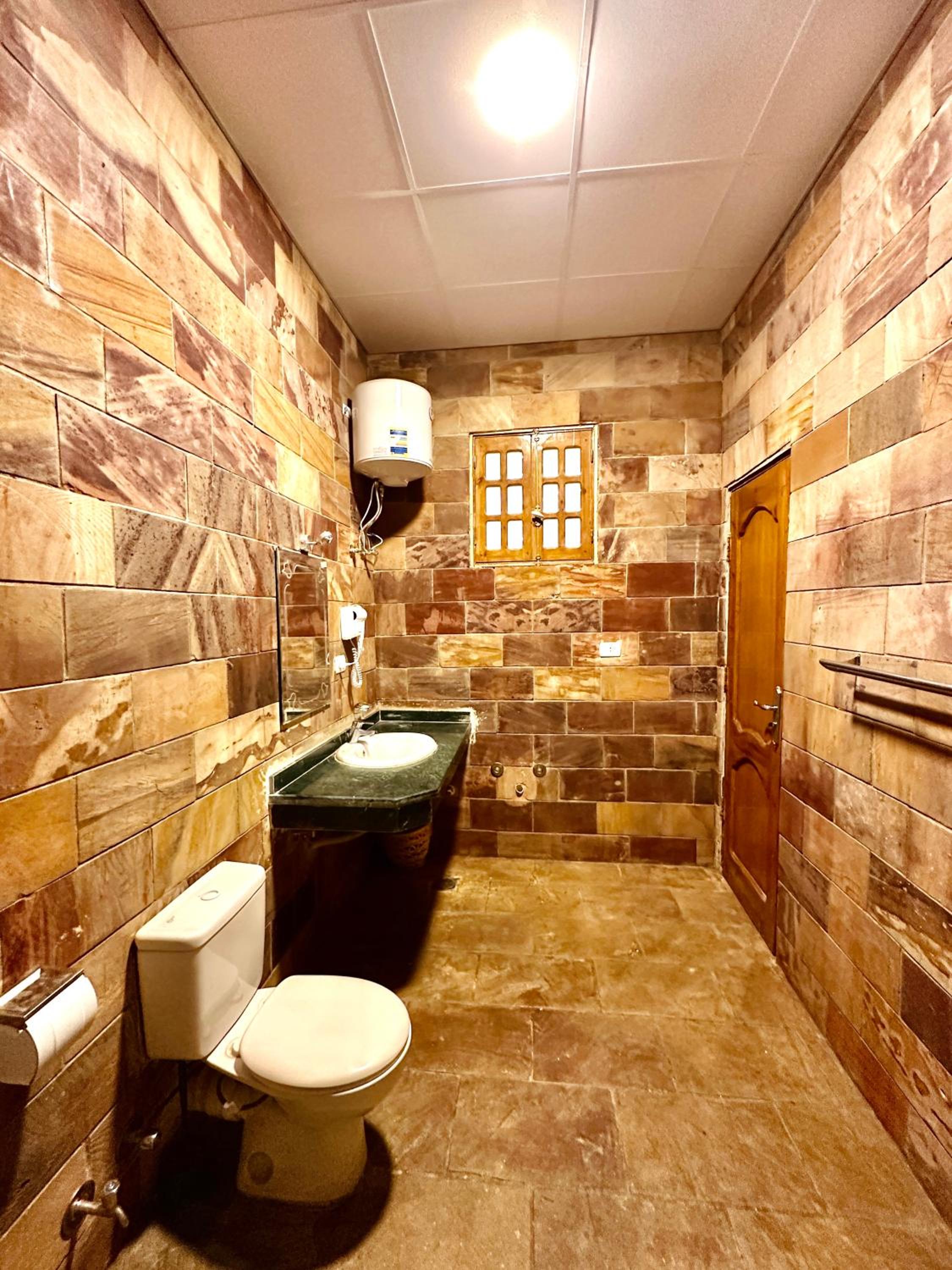 hathor guest house