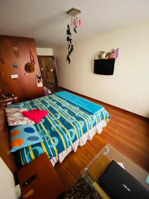 Amplio departamento amoblado, por días y semanas