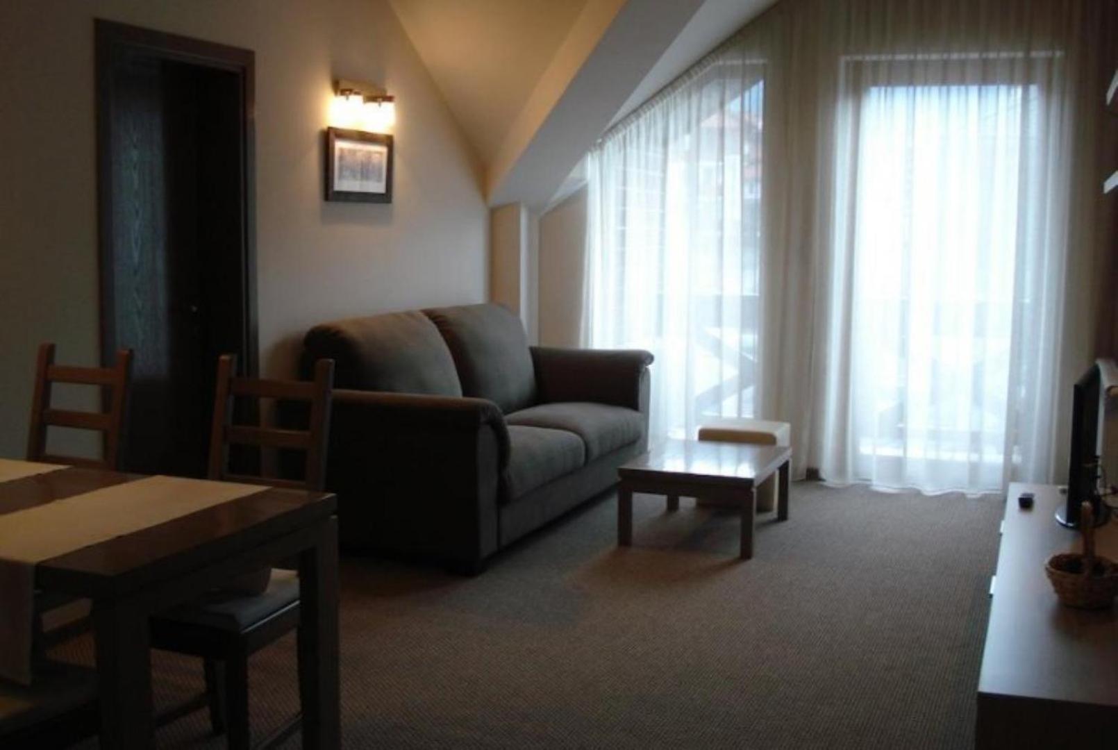 Granat Gondola Apartments next to Ski Lift