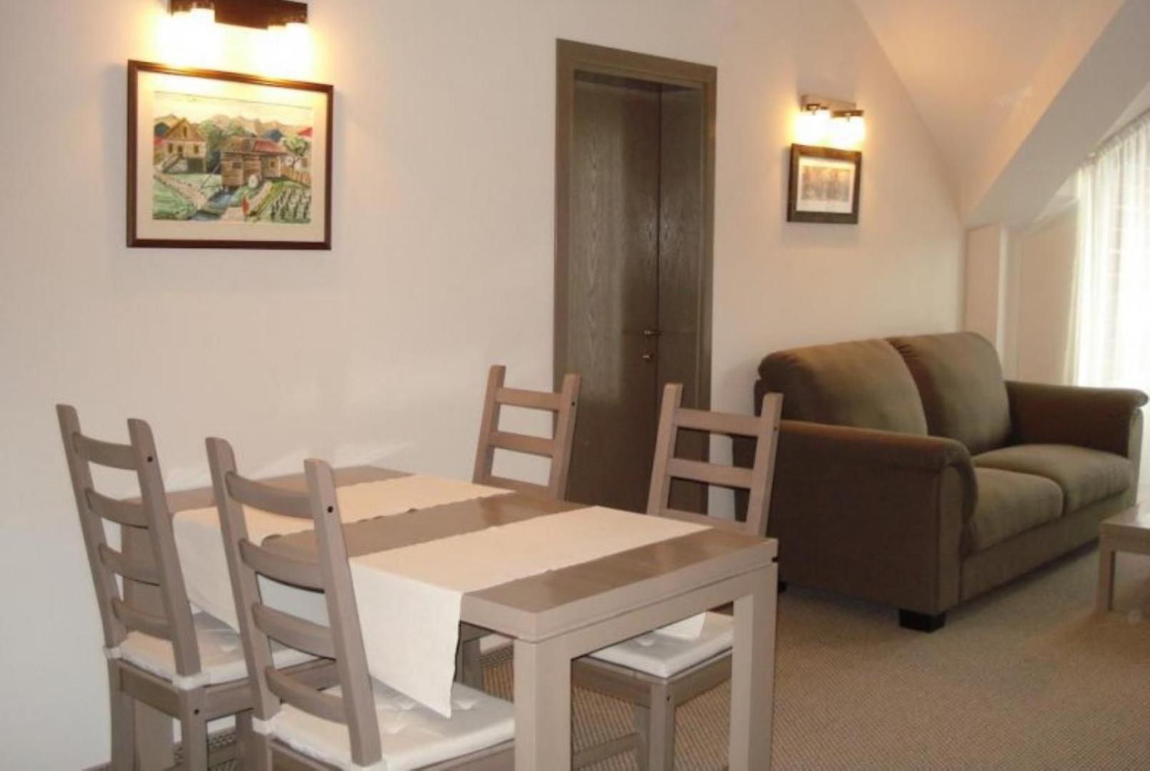 Granat Gondola Apartments next to Ski Lift