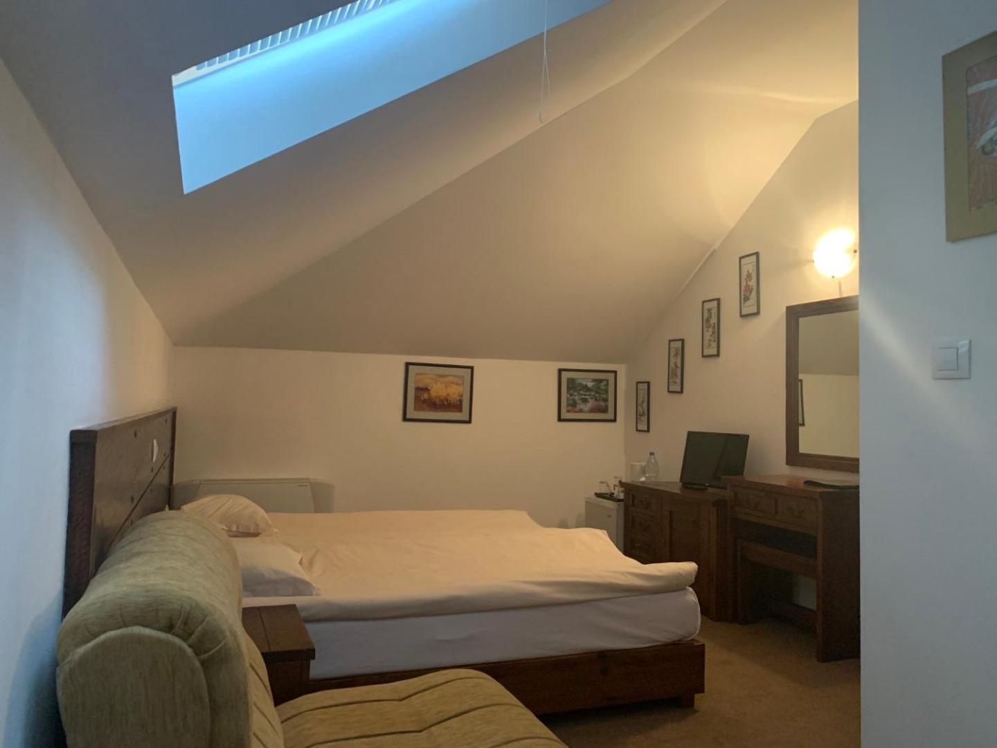 Granat Gondola Apartments next to Ski Lift