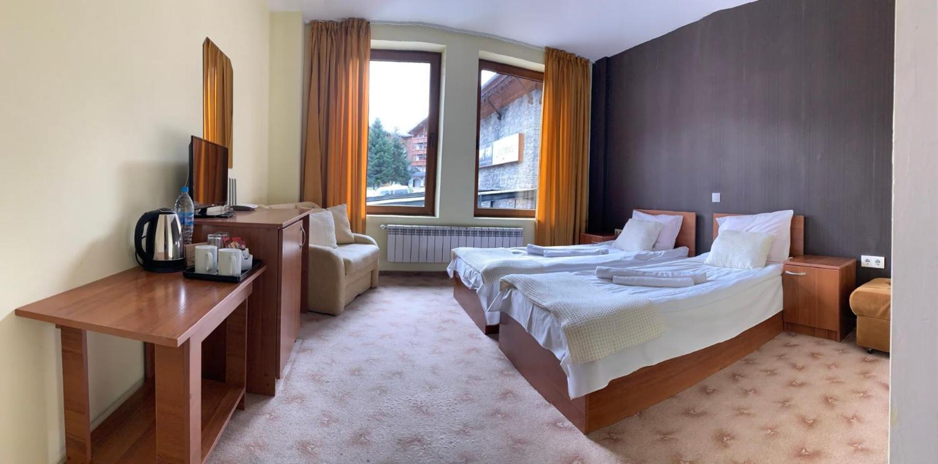 Granat Gondola Apartments next to Ski Lift