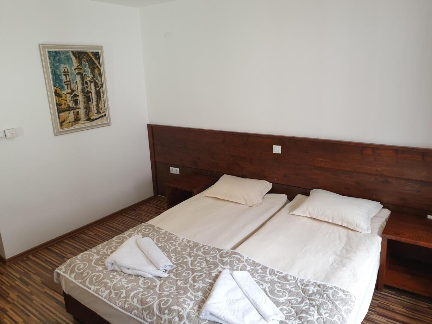 Granat Gondola Apartments next to Ski Lift