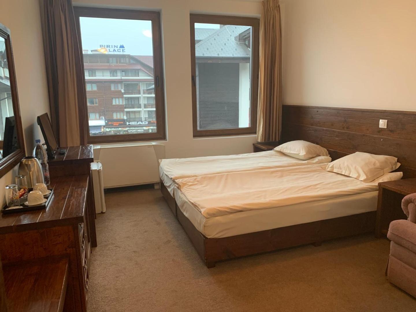 Granat Gondola Apartments next to Ski Lift
