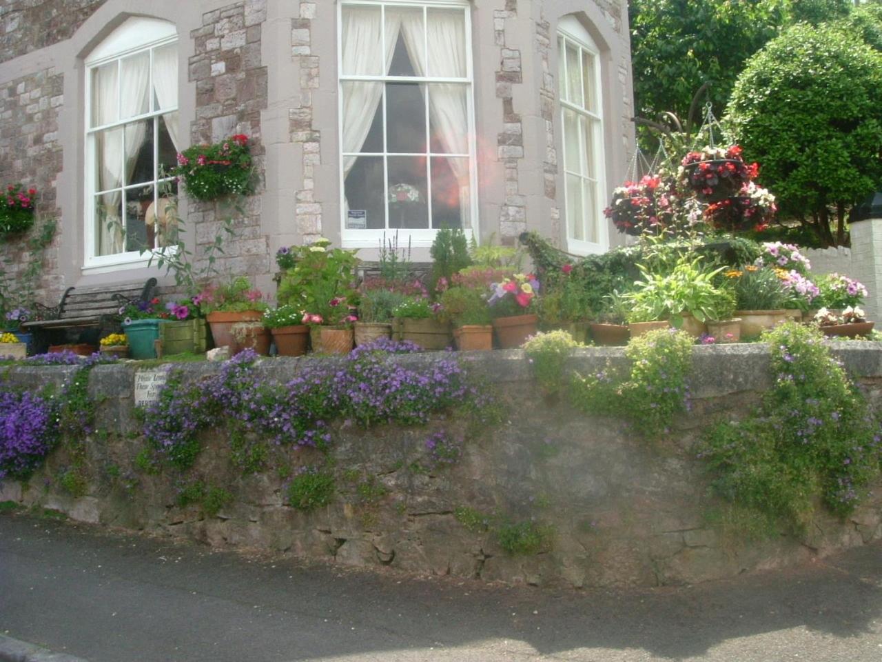 Ashleigh House