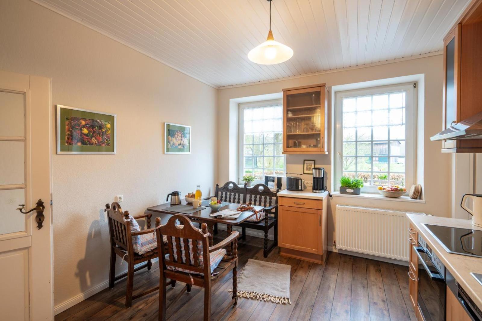 Ostseeurlaub auf Gutshof mit Kamin, Sauna und eingezäuntem Garten