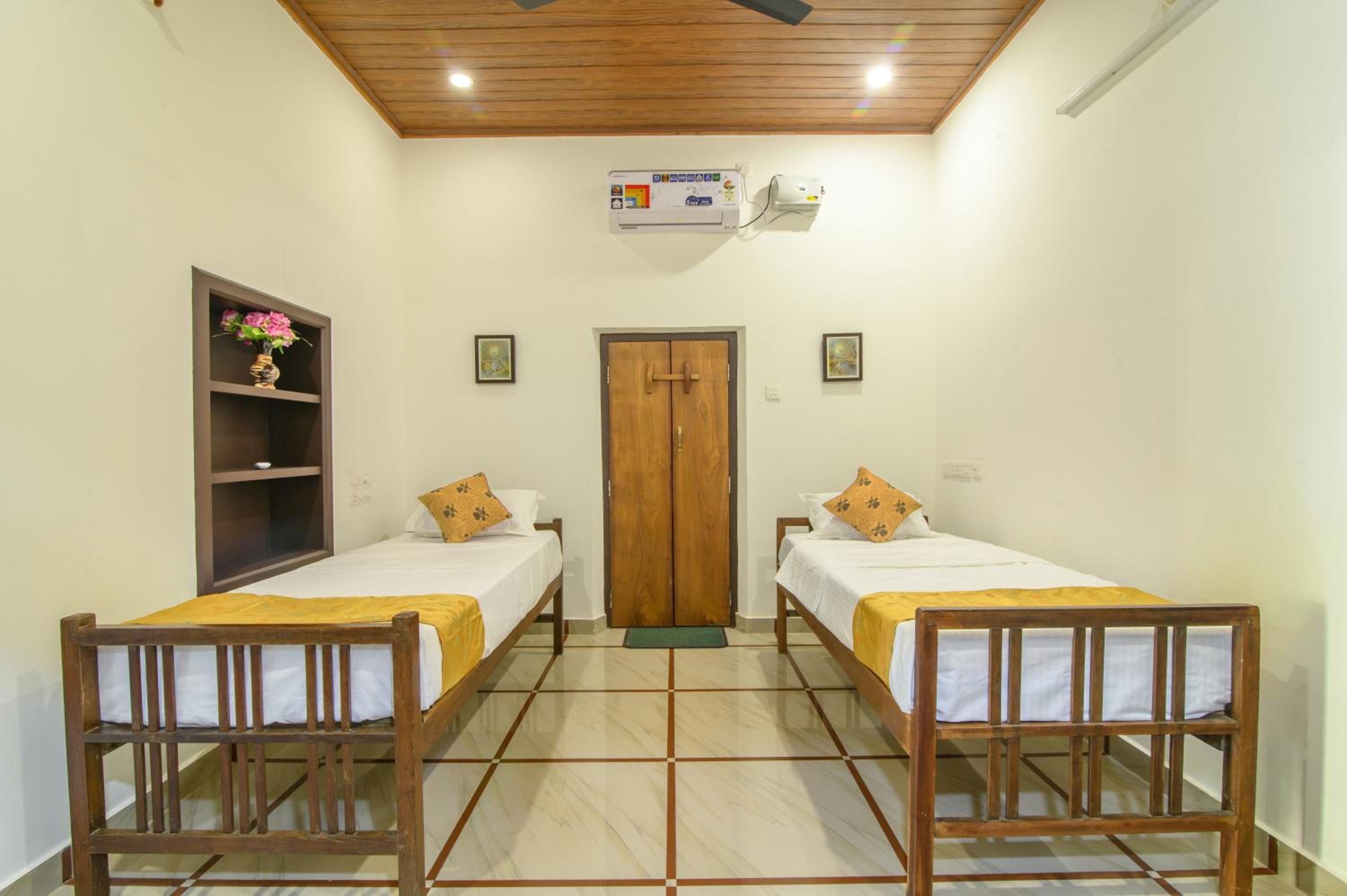 Thomaskuttys Farmhouse Homestay