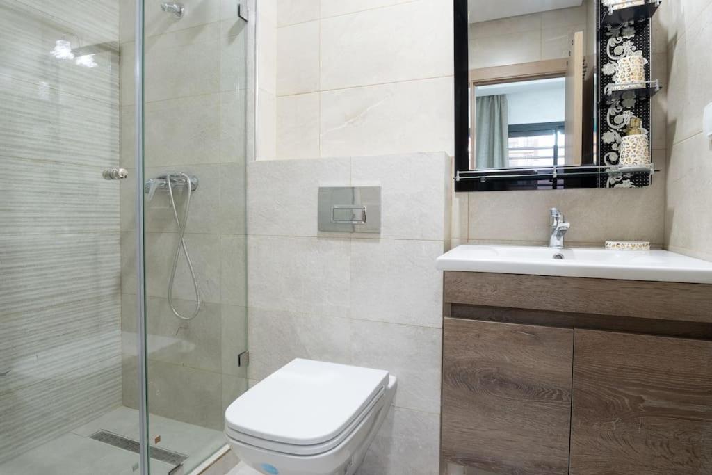 Chic 2 chambres balcon vue panoramique et piscine view 3