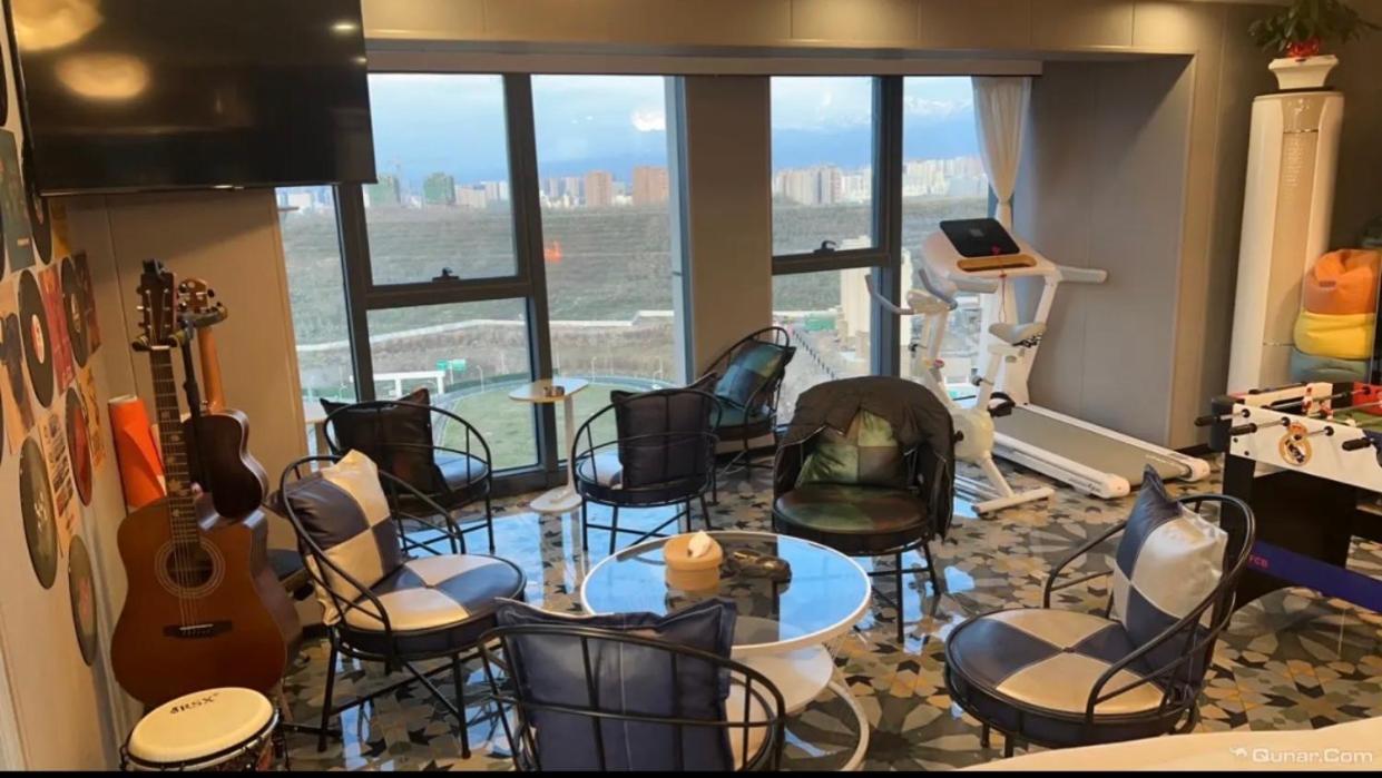 云泊青年酒店乌鲁木齐高铁站店 Yunbo Youth Hostel Ürümqi