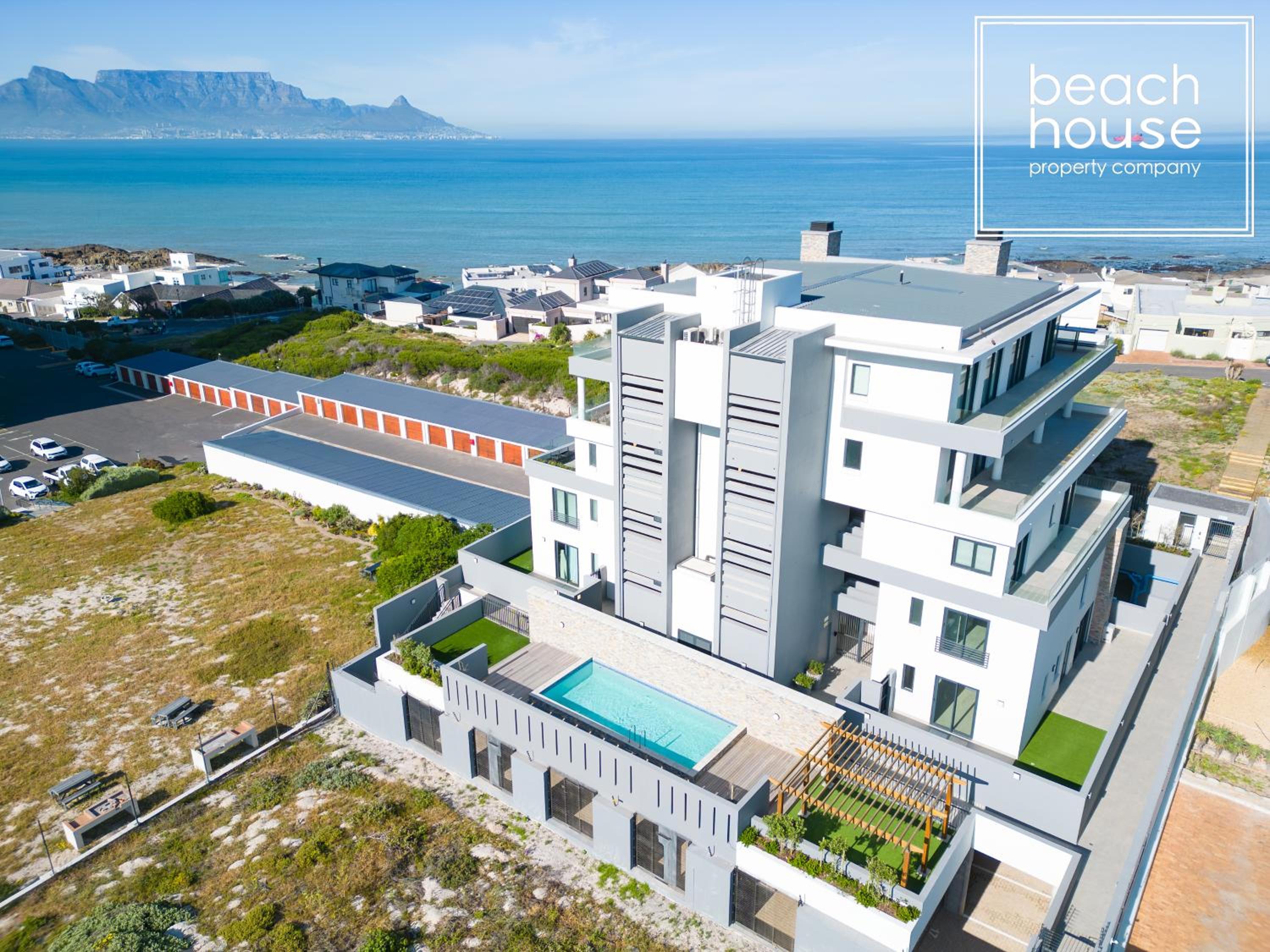Designer Beachfront 2 bed with swimming pool in Blouberg, Cape Town- 02 Azul view 3