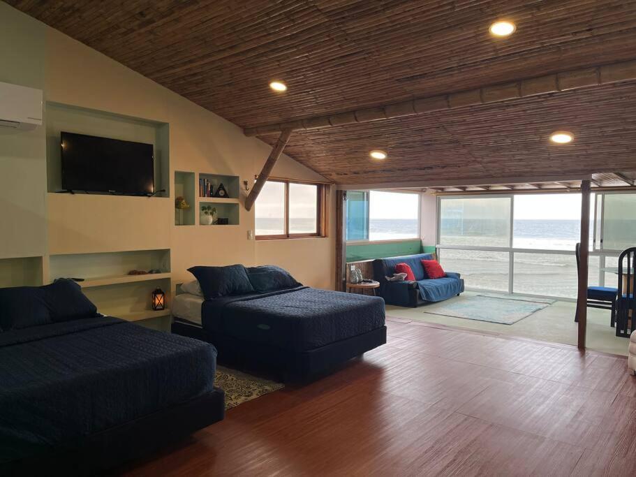 Suite Mikuna con vista al mar view 4