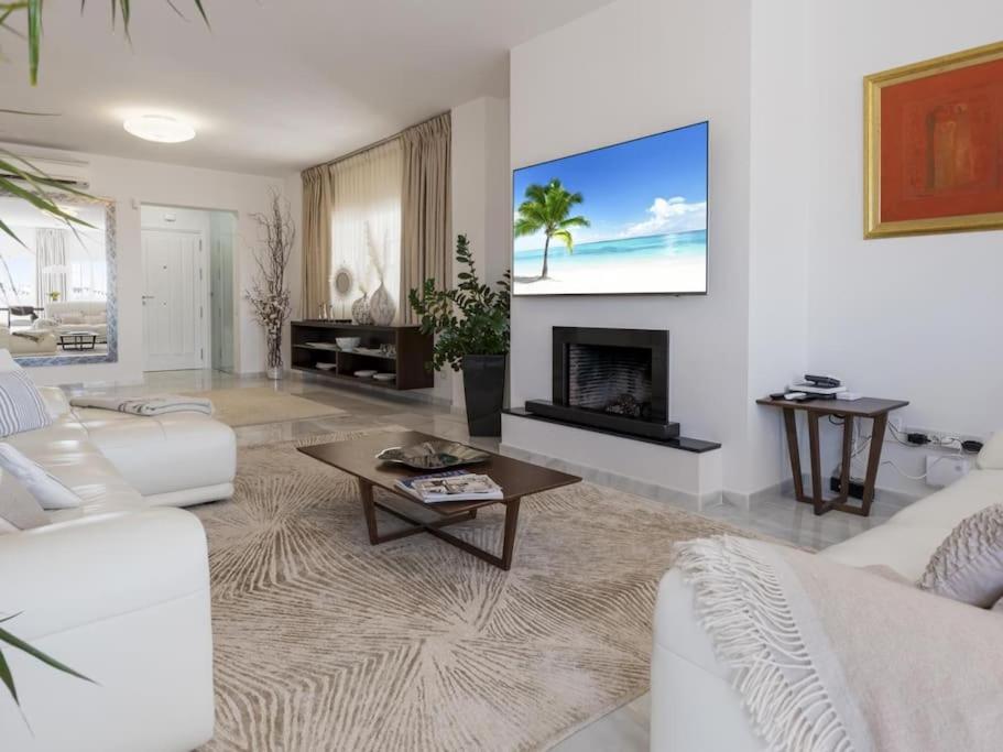 Charming Apartment in Aldea for 6 persons
