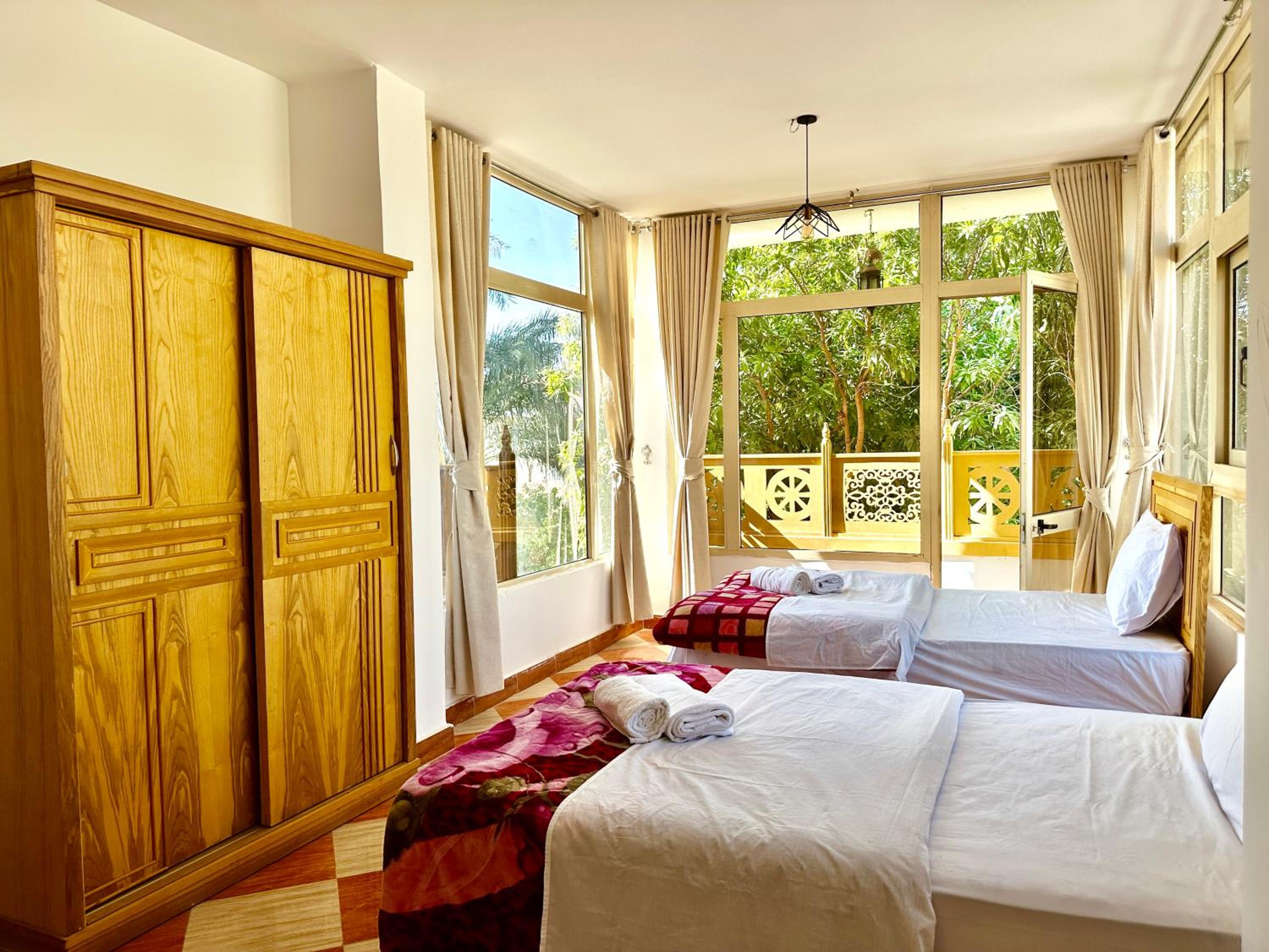 hathor guest house