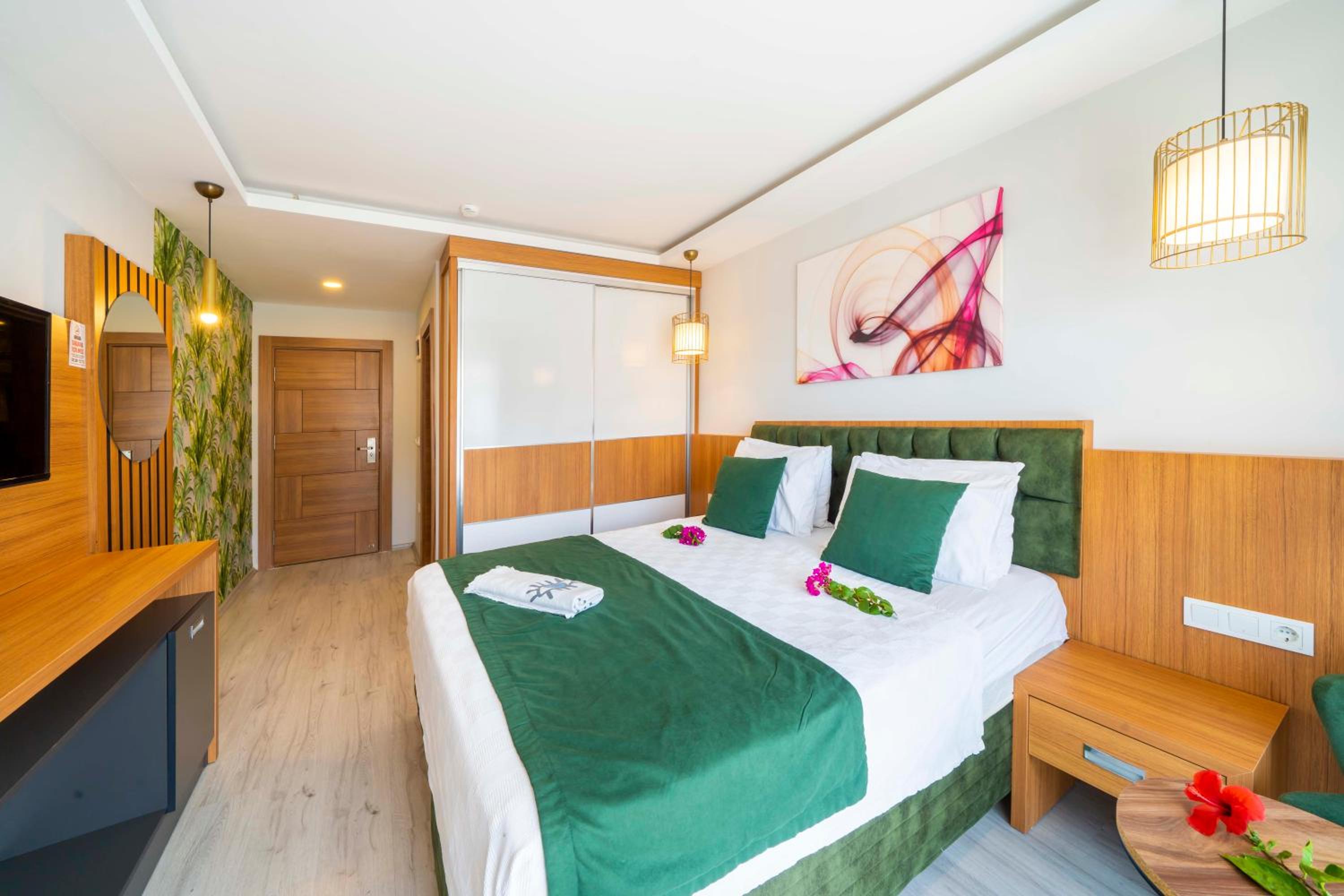 Mogons Exclusive Hotel - Image 149