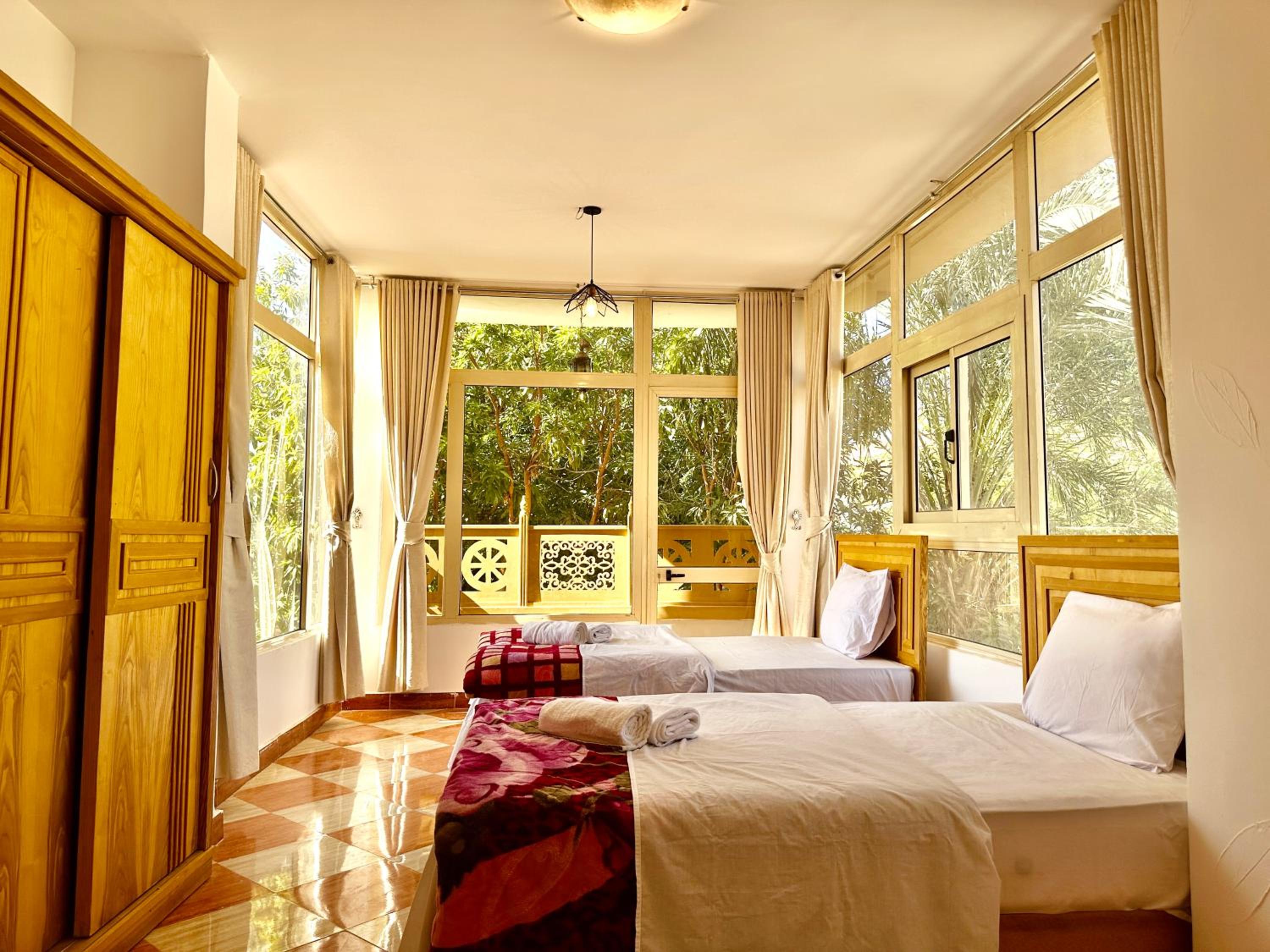 hathor guest house