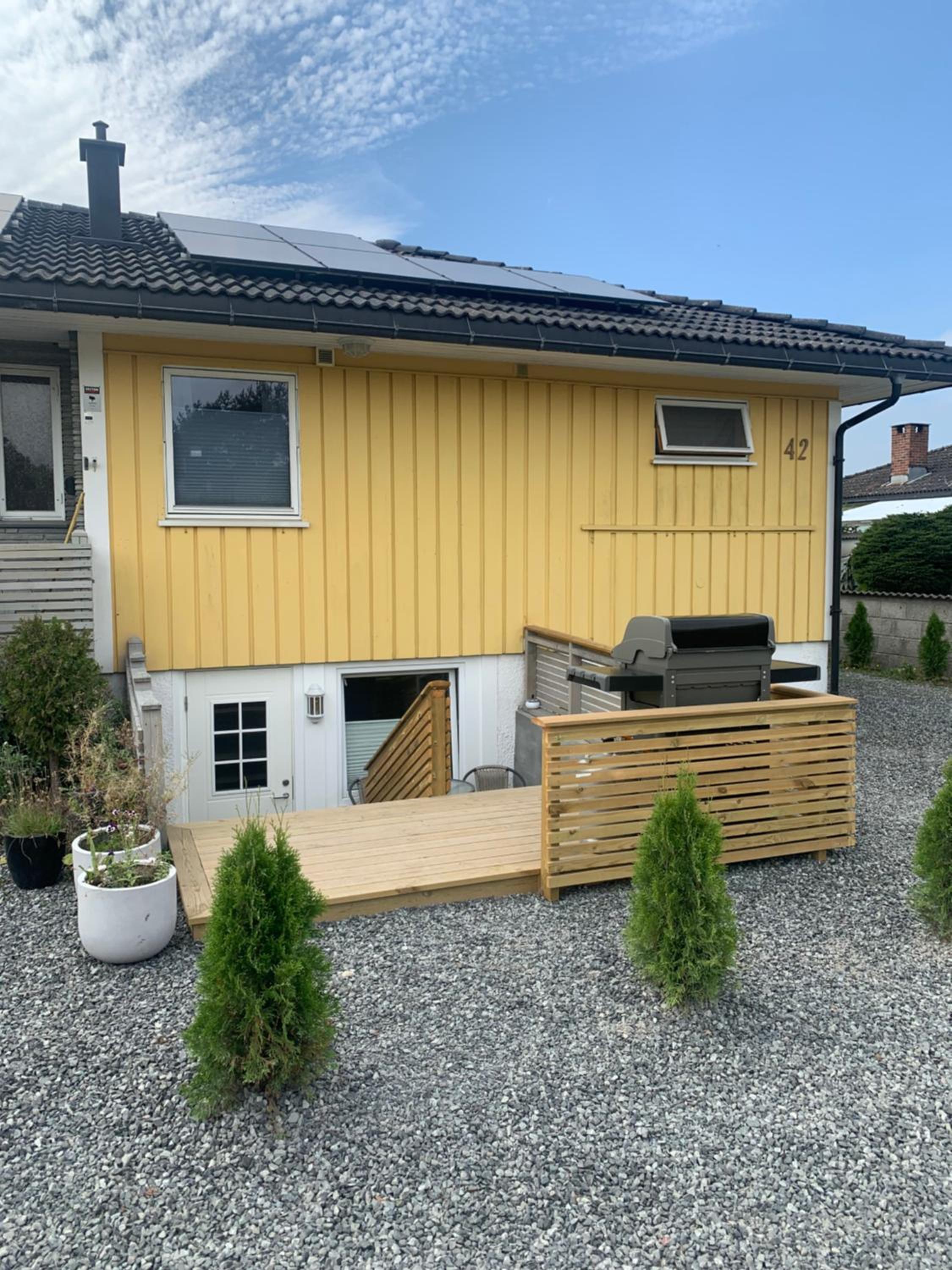 Pool & Sauna Retreat - Private Studio Apartment Porsgrunn