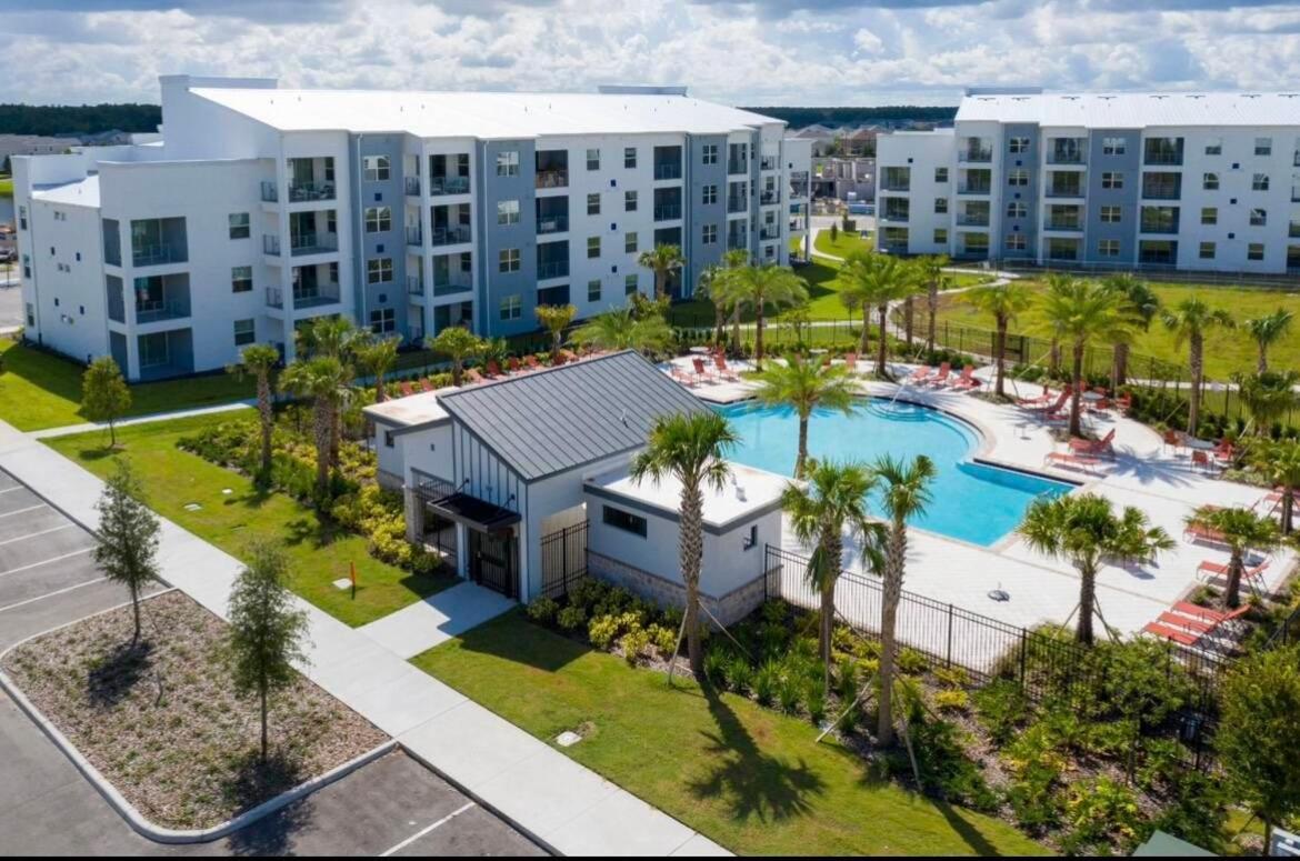 DLuxx Apartment Privileged Location and View 3151 view 5