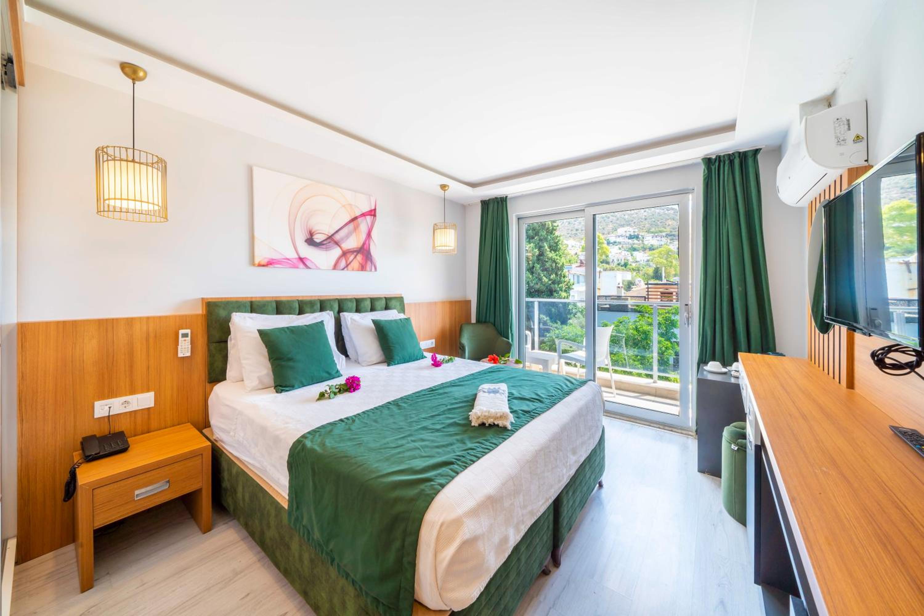 Mogons Exclusive Hotel - Image 157