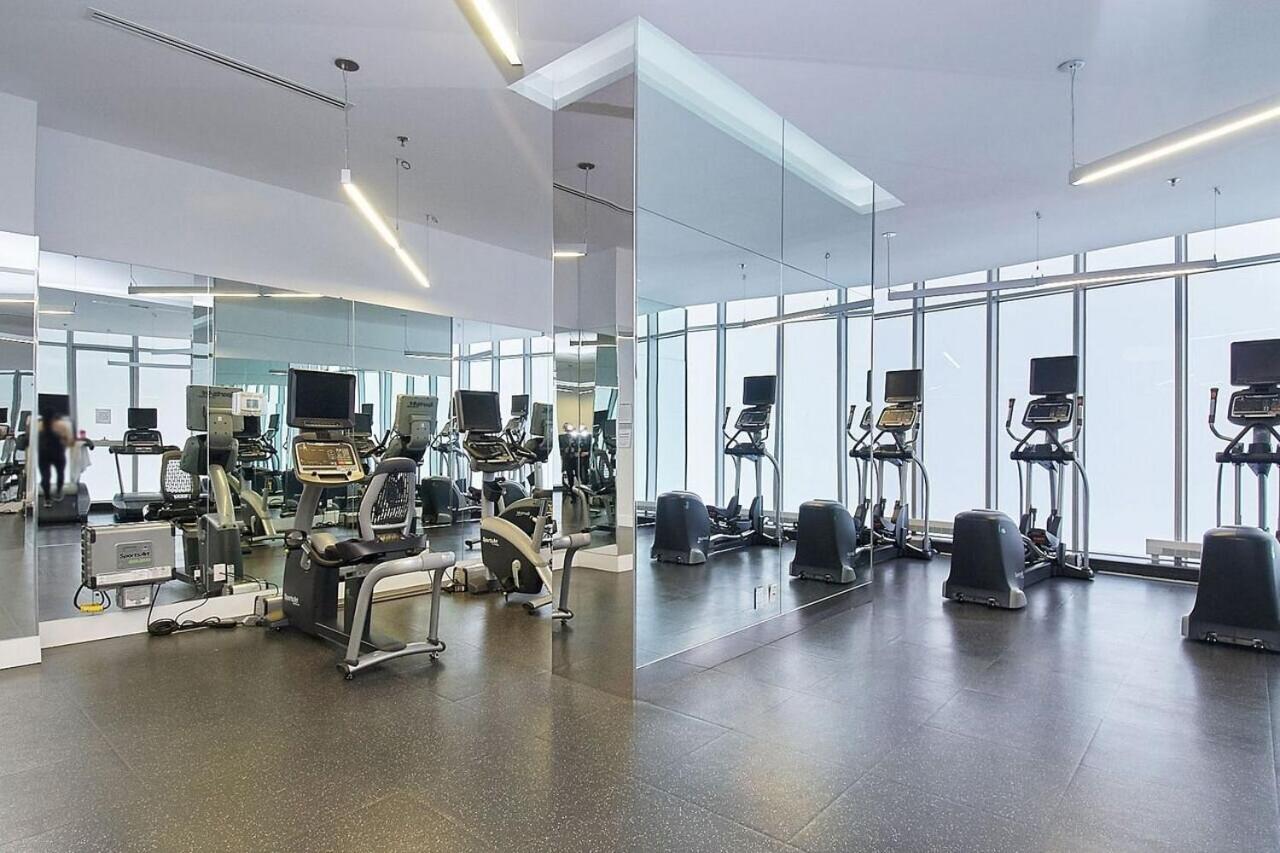 Beautiful Luxurious Modern Condo With Breathtaking Views
