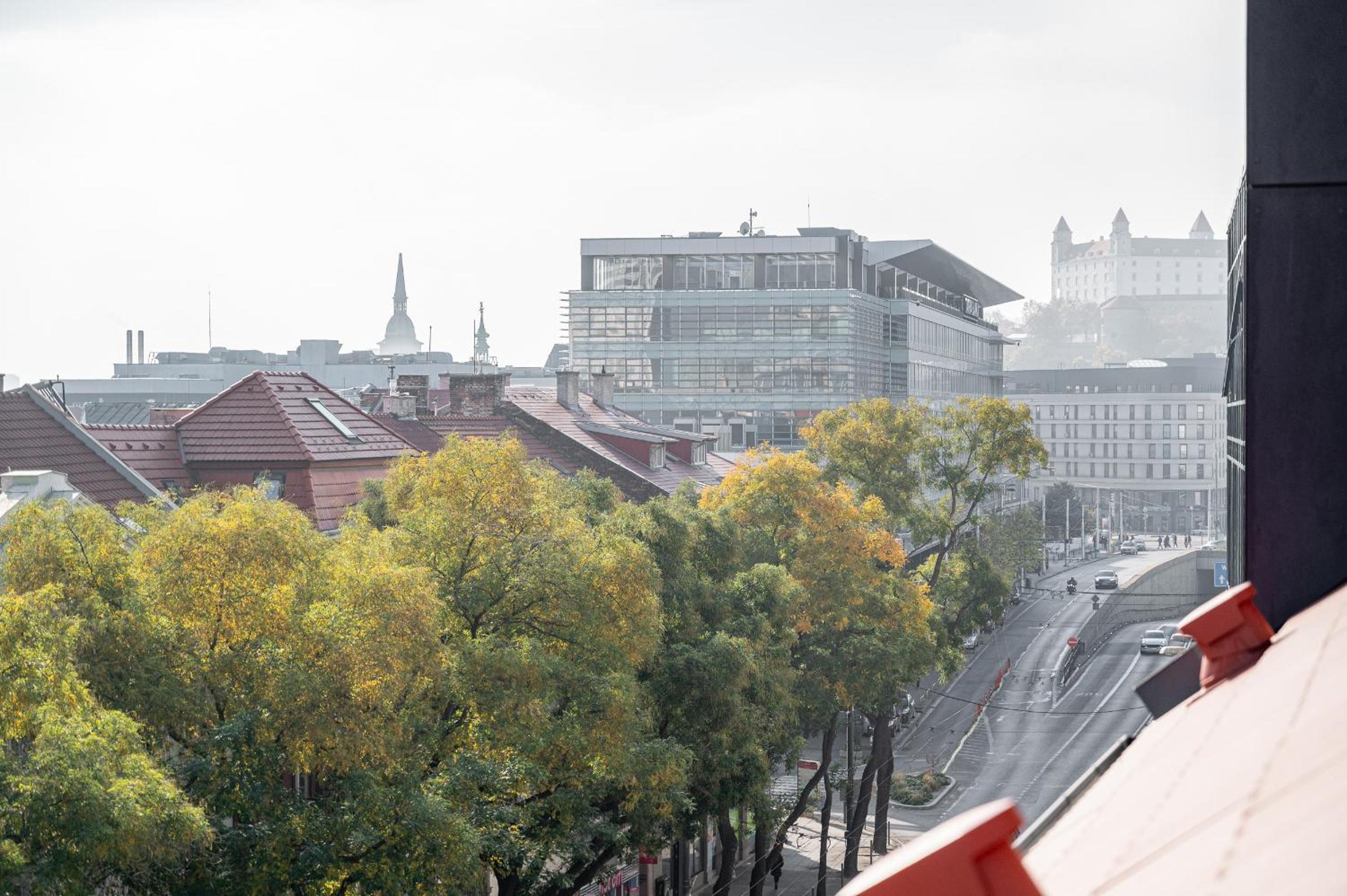 New Cozy Apartment in Heart of Bratislava FREE GARAGE PARKING view 5